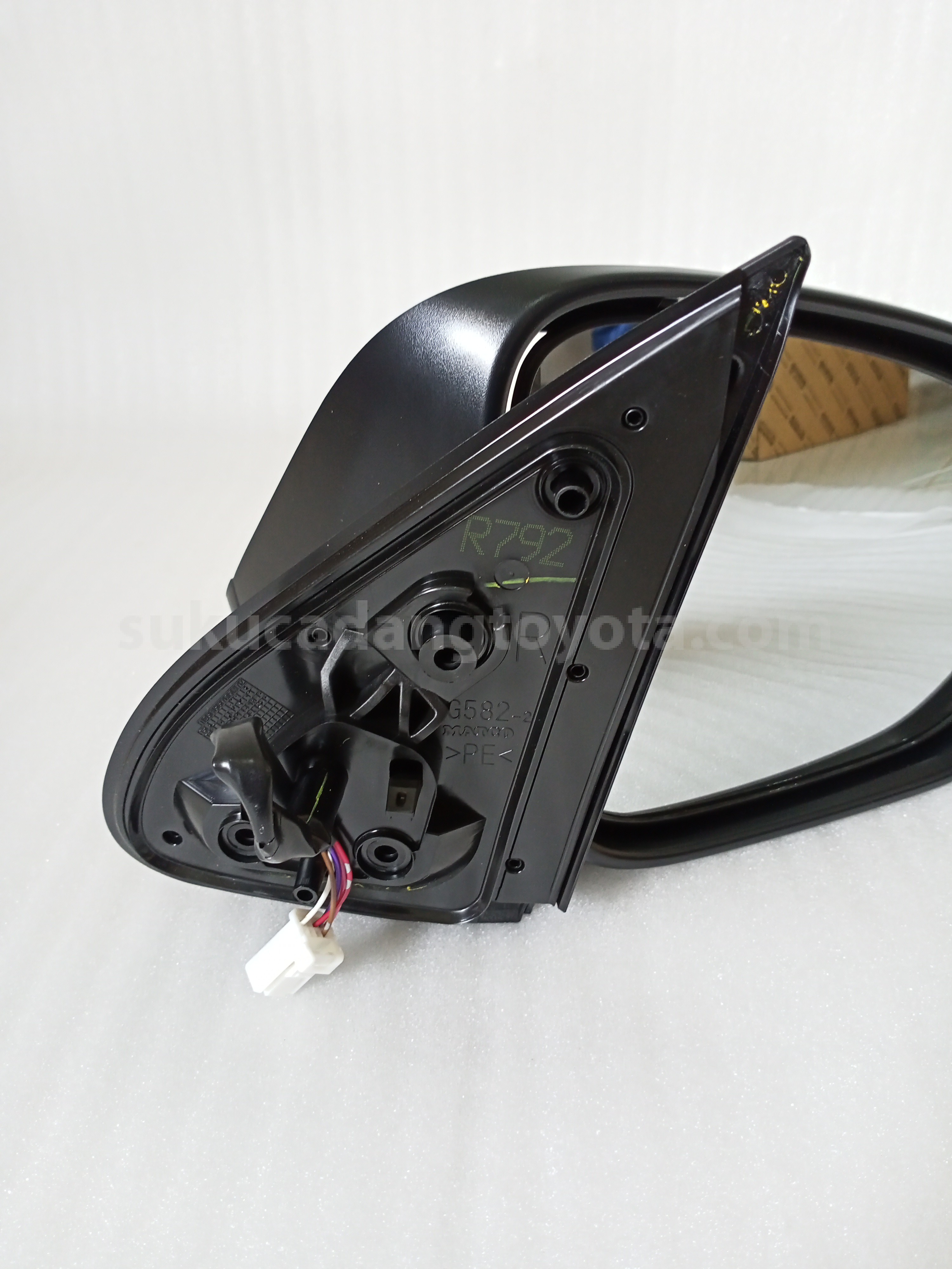 879100K792 MIRROR ASSY, OUTER R - TOYOTA
