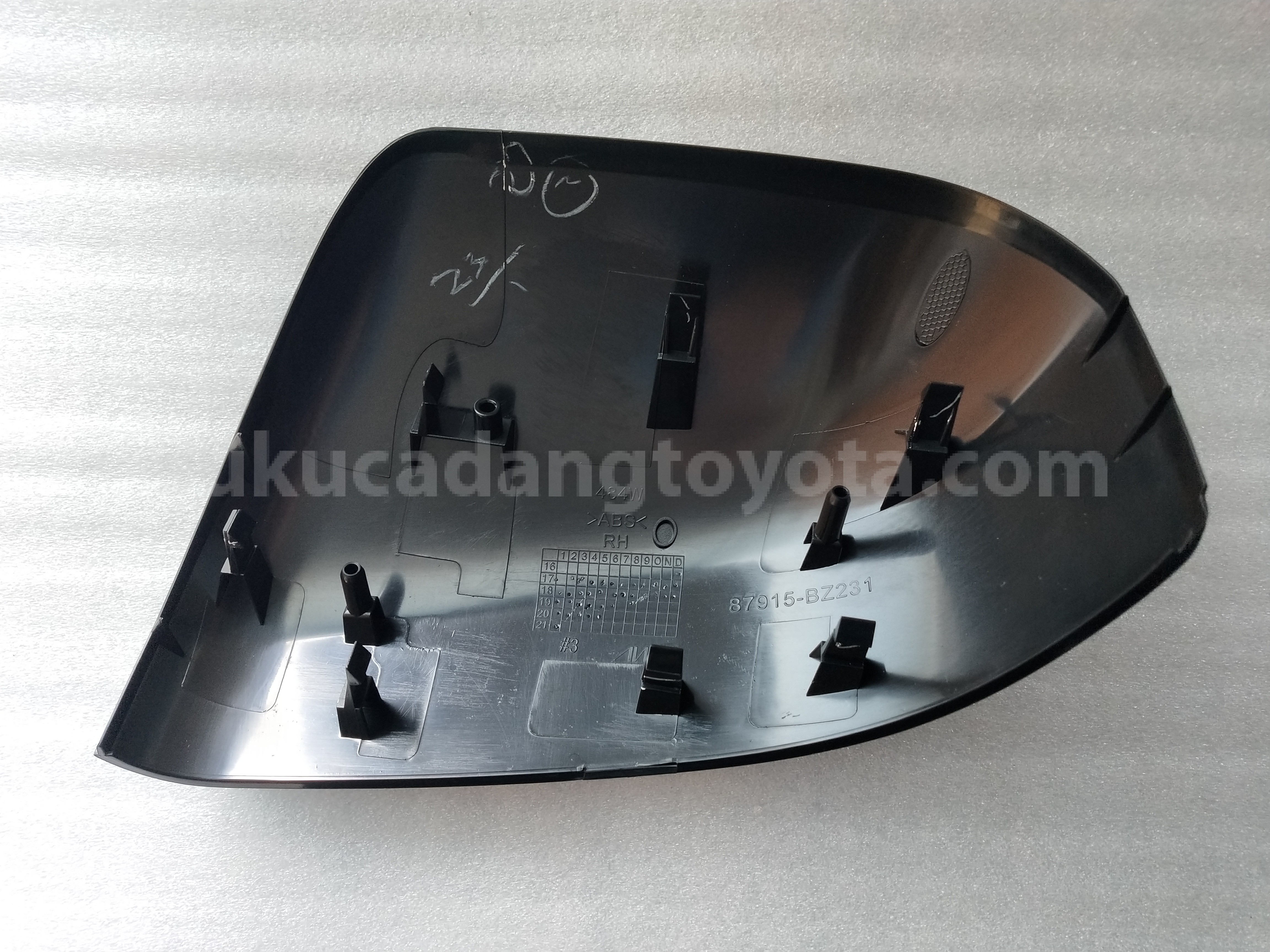 87915BZ310 COVER,OUT MIRROR,RH - TOYOTA