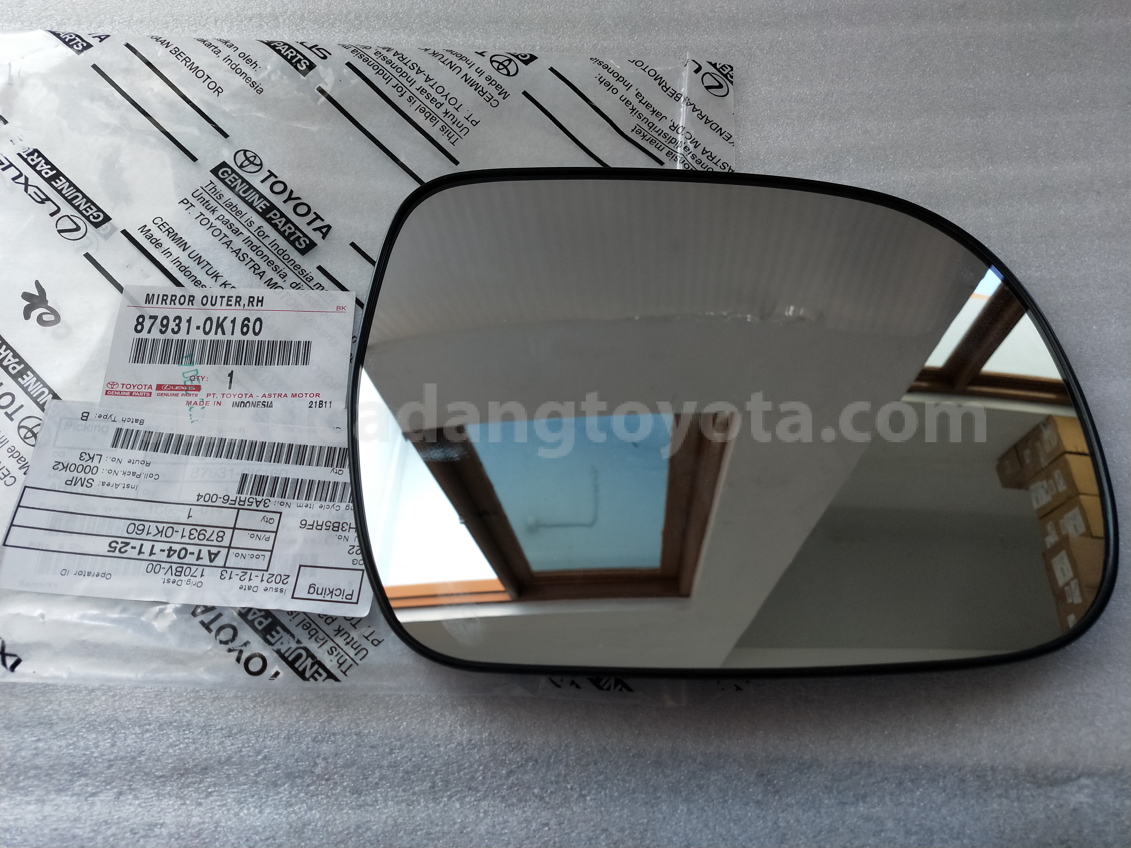 879310K160 MIRROR OUTER,RH - TOYOTA