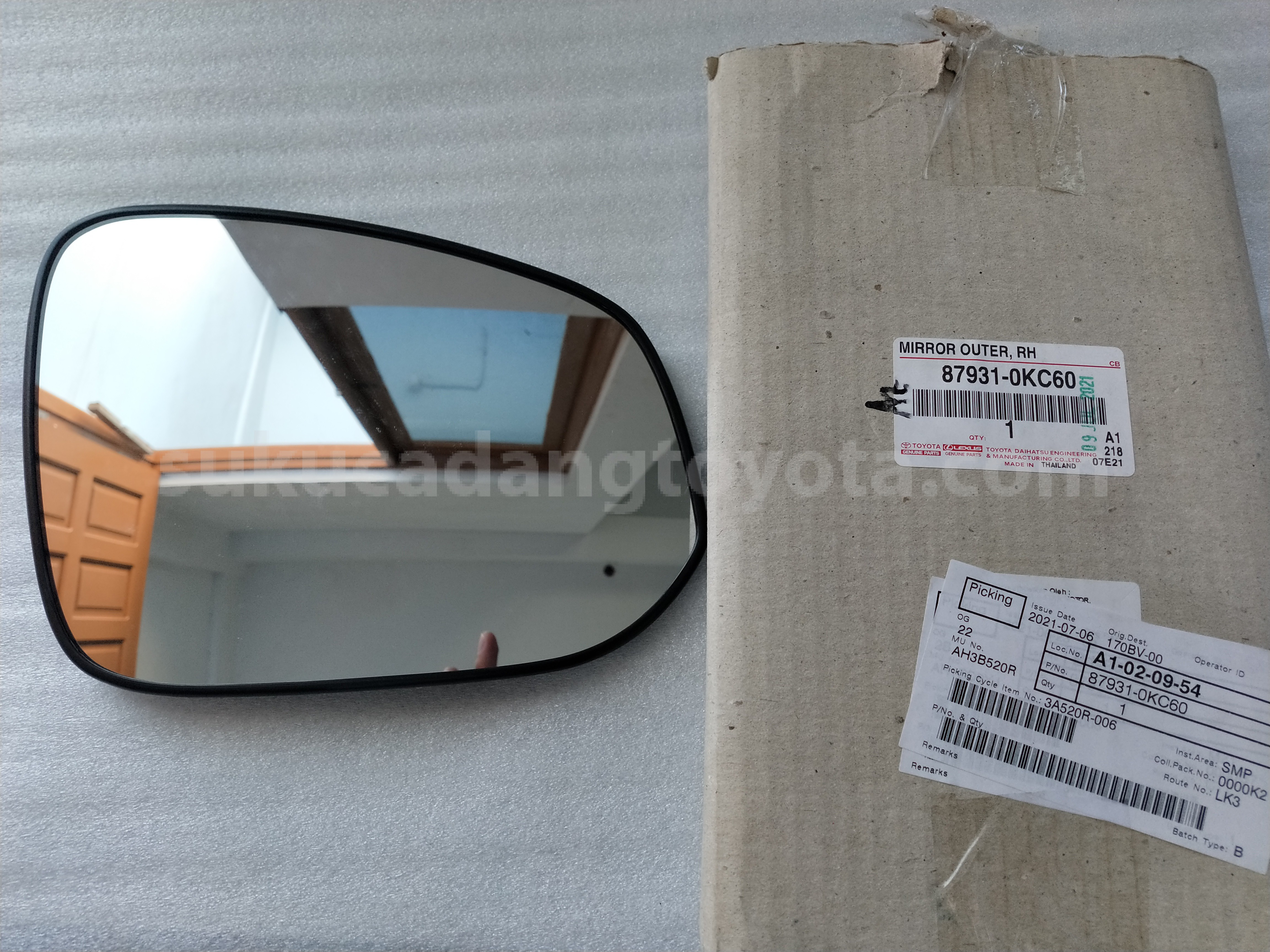 879310KC60 MIRROR OUTER, RH - TOYOTA