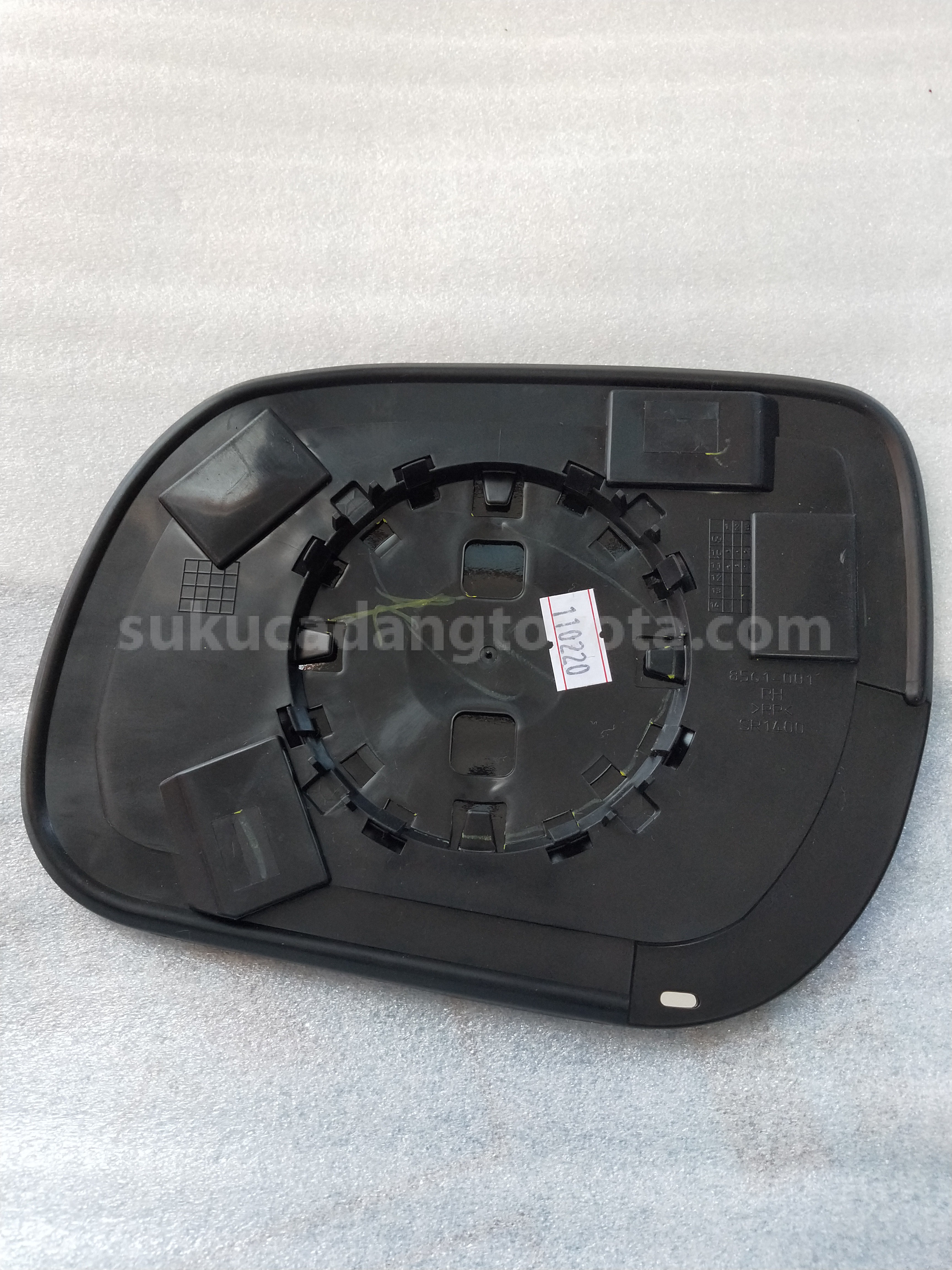 87931BZ120 MIRROR, OUTER, RH - TOYOTA
