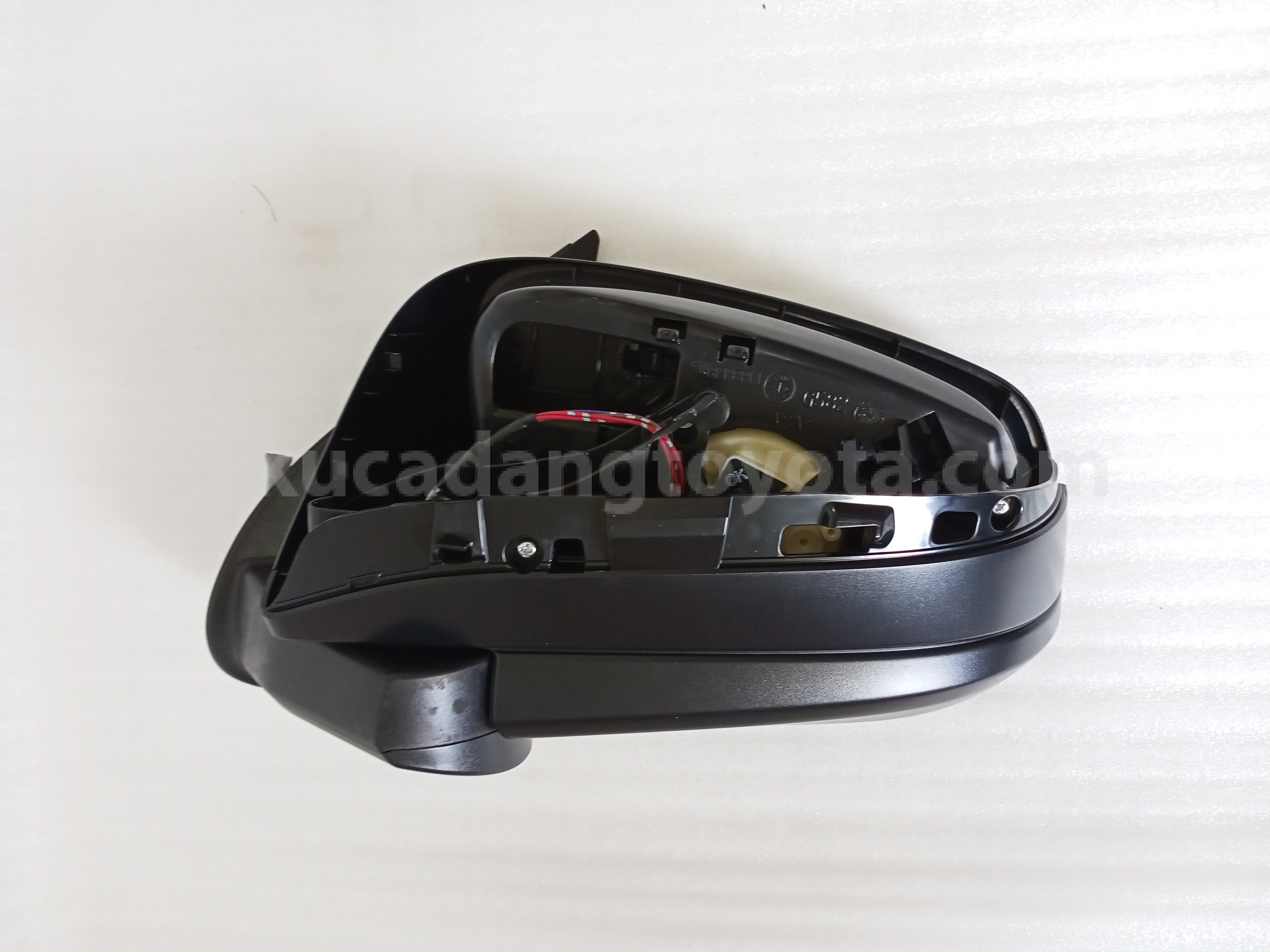 879400KB21 MIRROR ASSY, OUTER R - TOYOTA