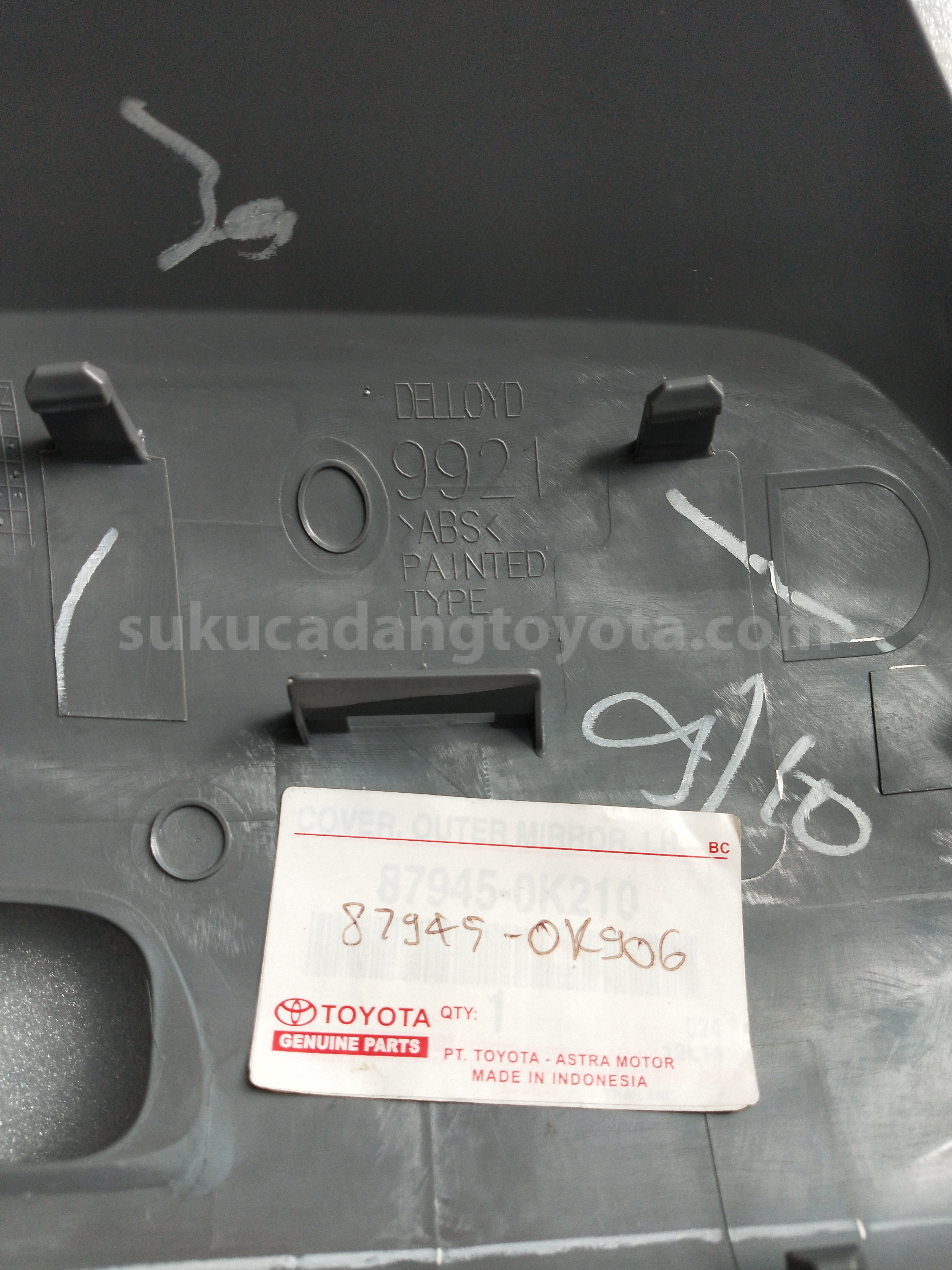 879450K906 COVER OUT MIROR L LC - TOYOTA