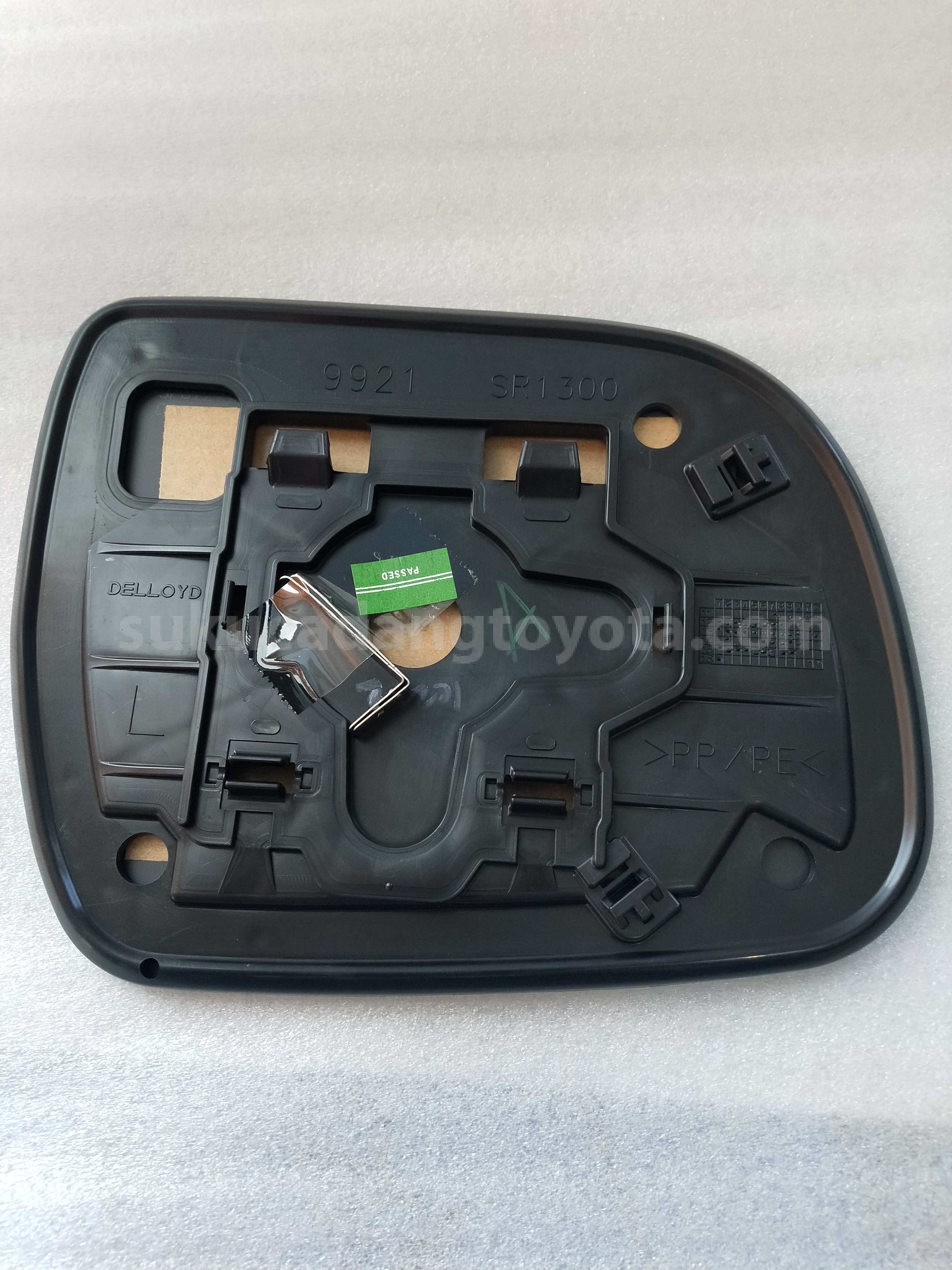 879610K720 MIRROR, OUTER, LH - TOYOTA
