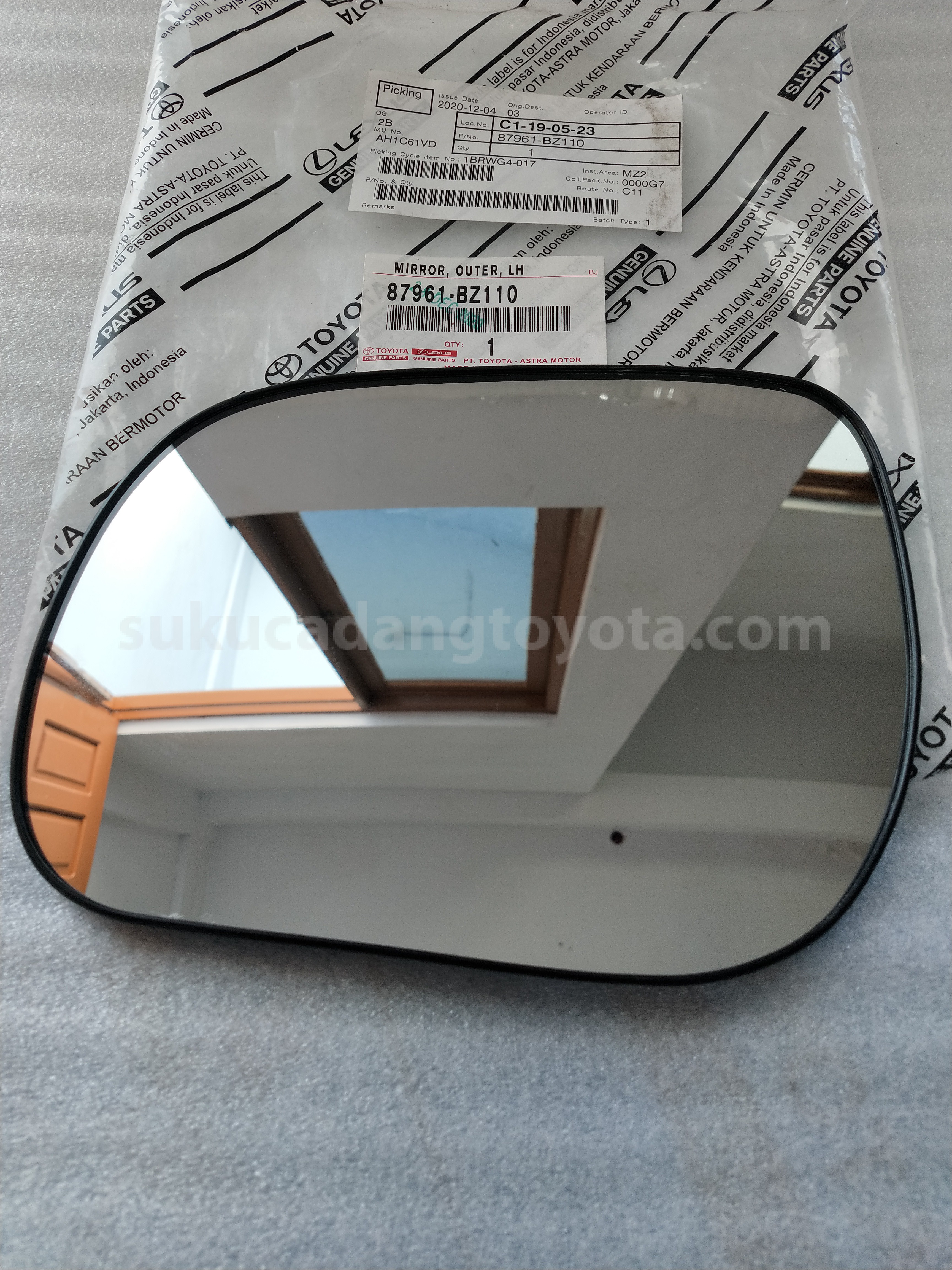 87961BZ110 MIRROR, OUTER, LH - TOYOTA