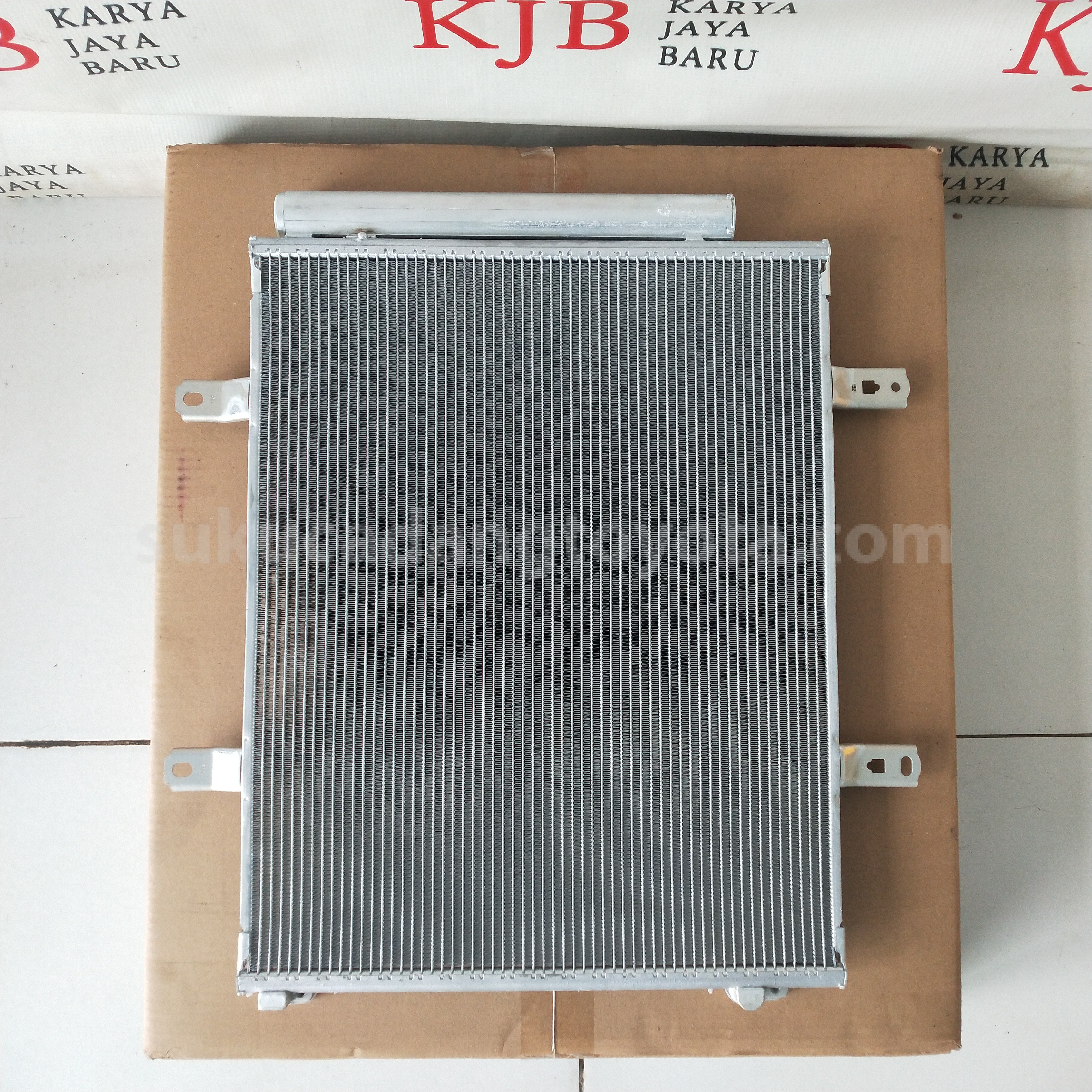 88460BZ320 CONDENSER ASSY - TOYOTA