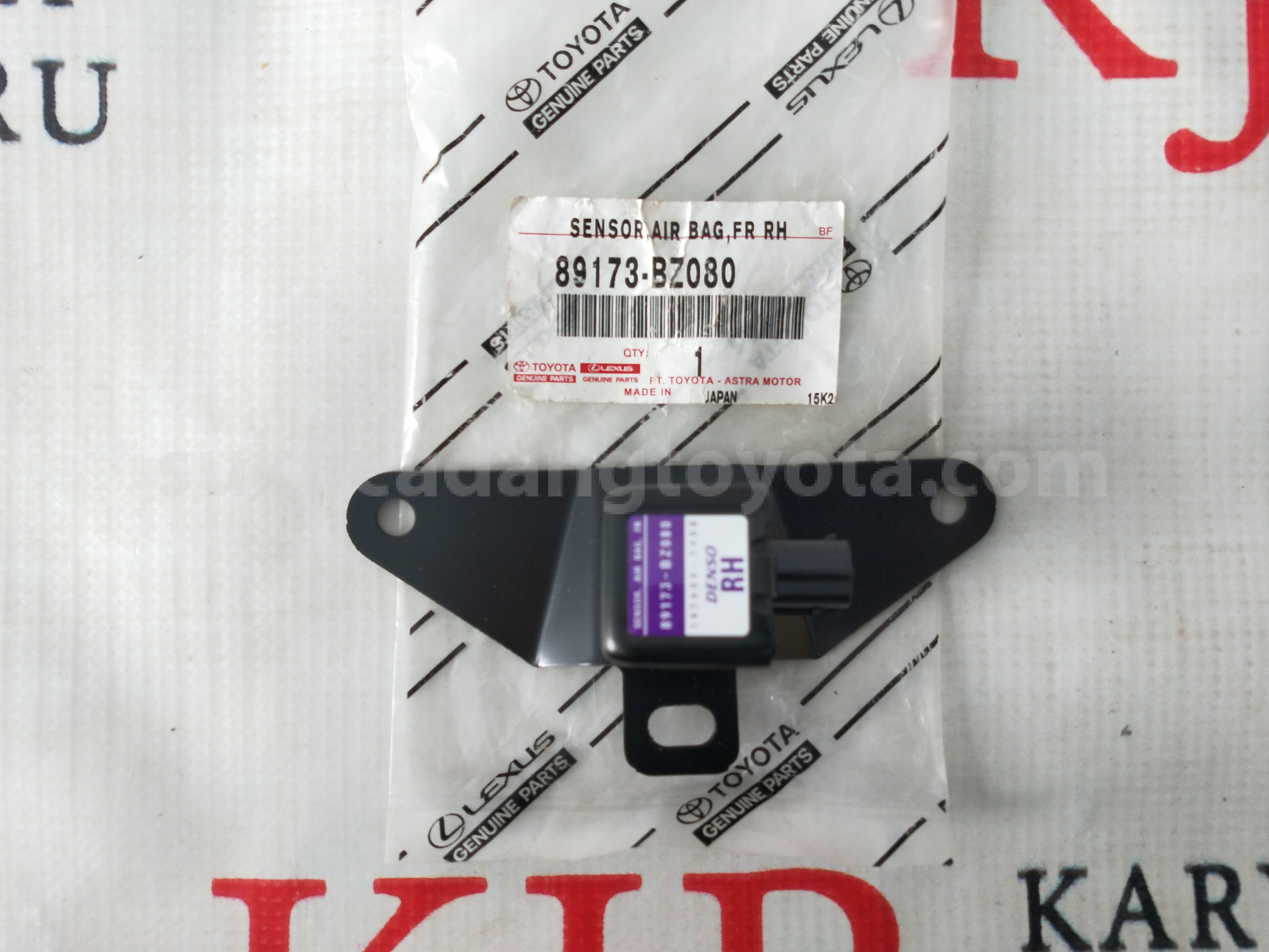 89173BZ080 SENSOR,AIR BAG,FR RH - TOYOTA