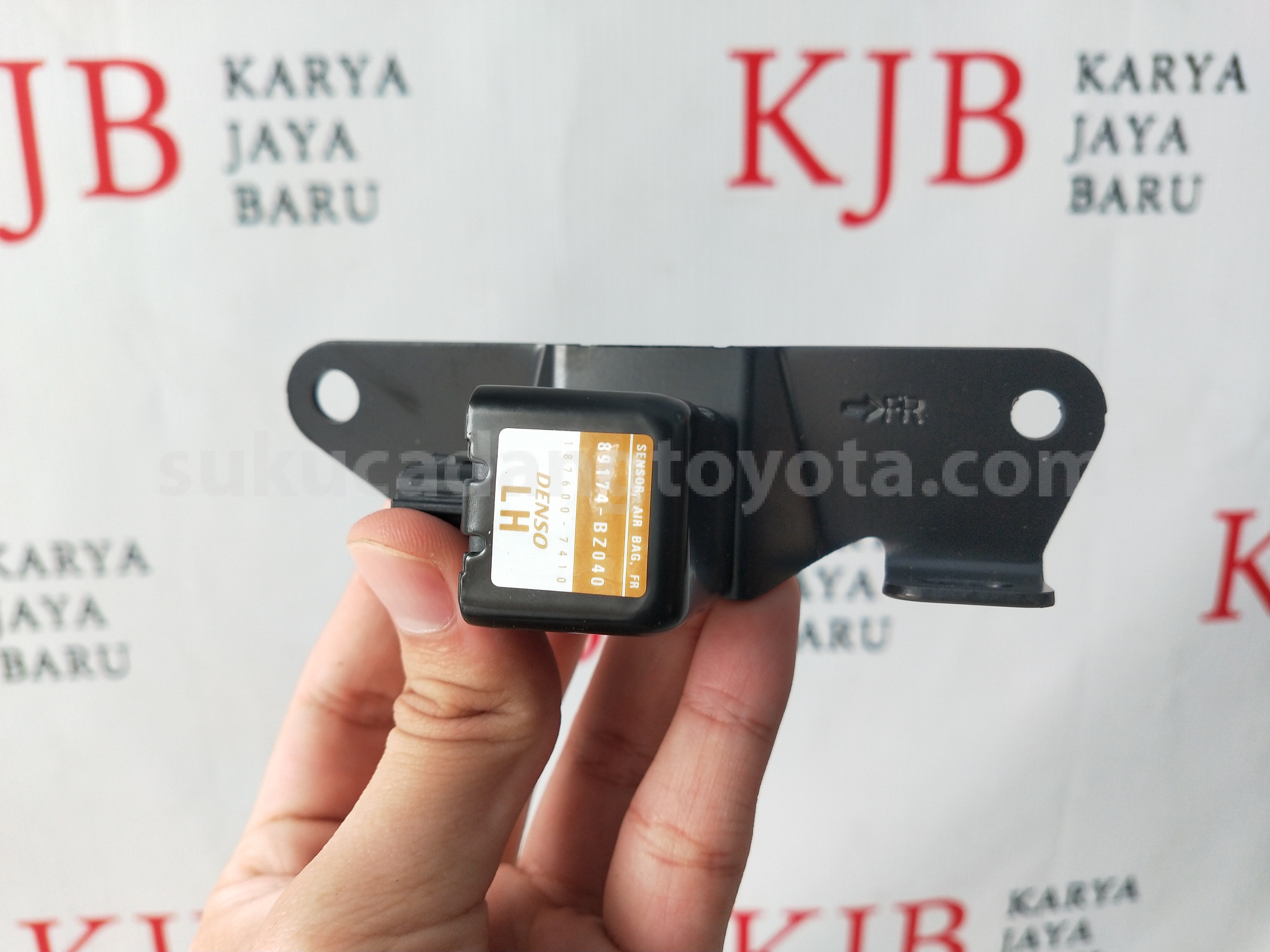 89174BZ040 SENSOR,AIR BAG,FR LH - TOYOTA