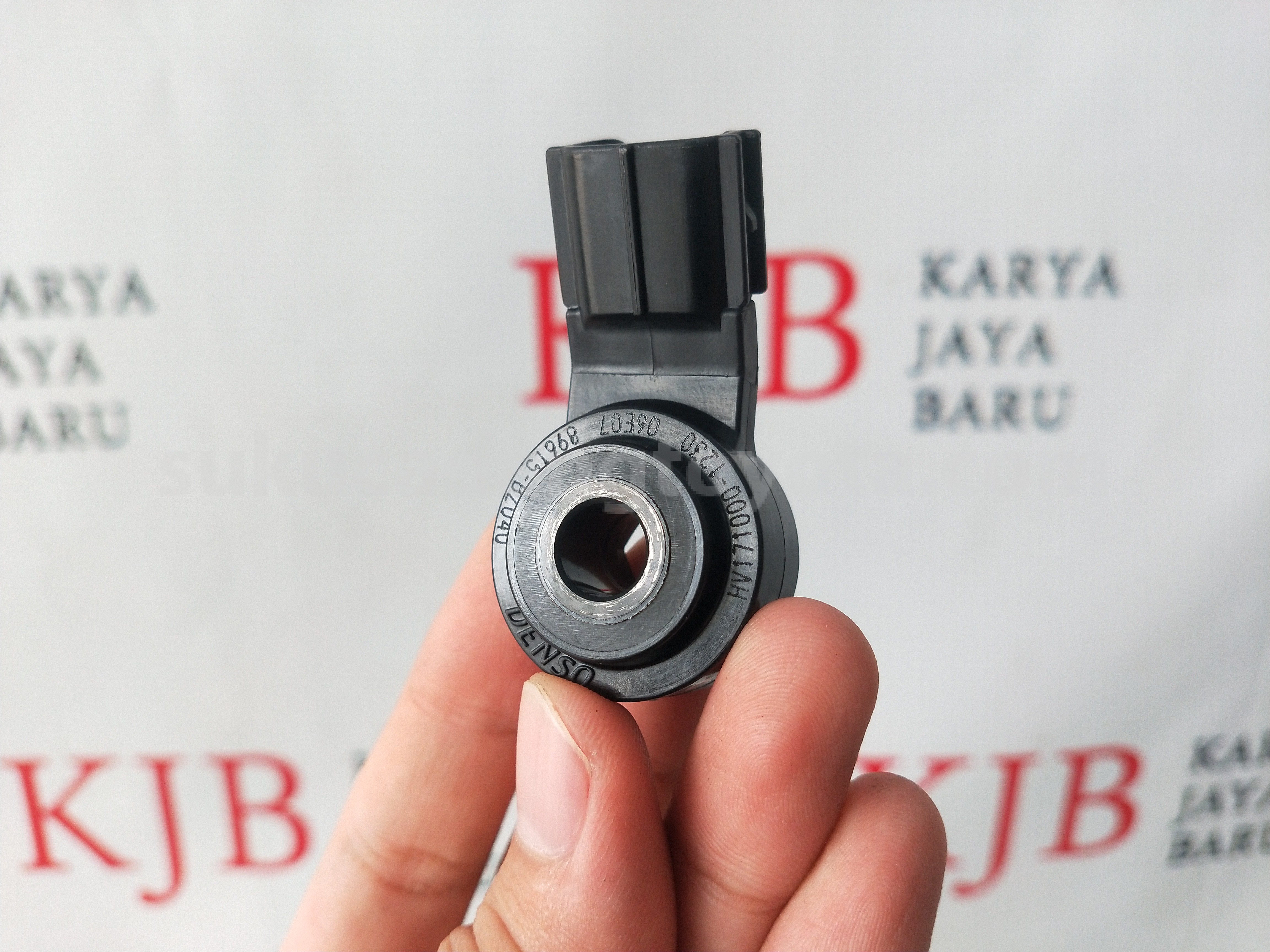 89615BZ040 SENSOR KNOCK CONTROL - TOYOTA