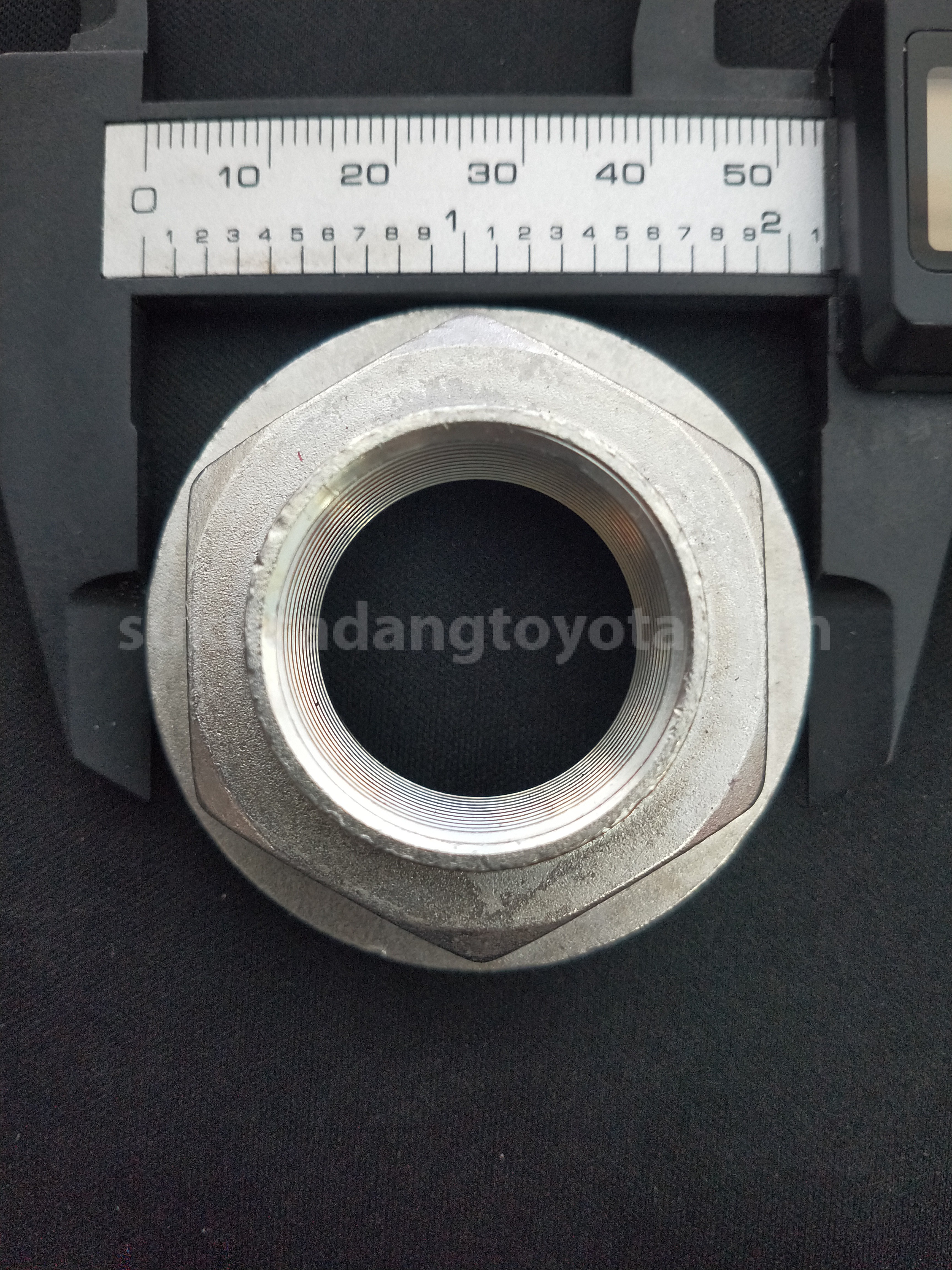 9004A17227 NUT, FLANGE - TOYOTA