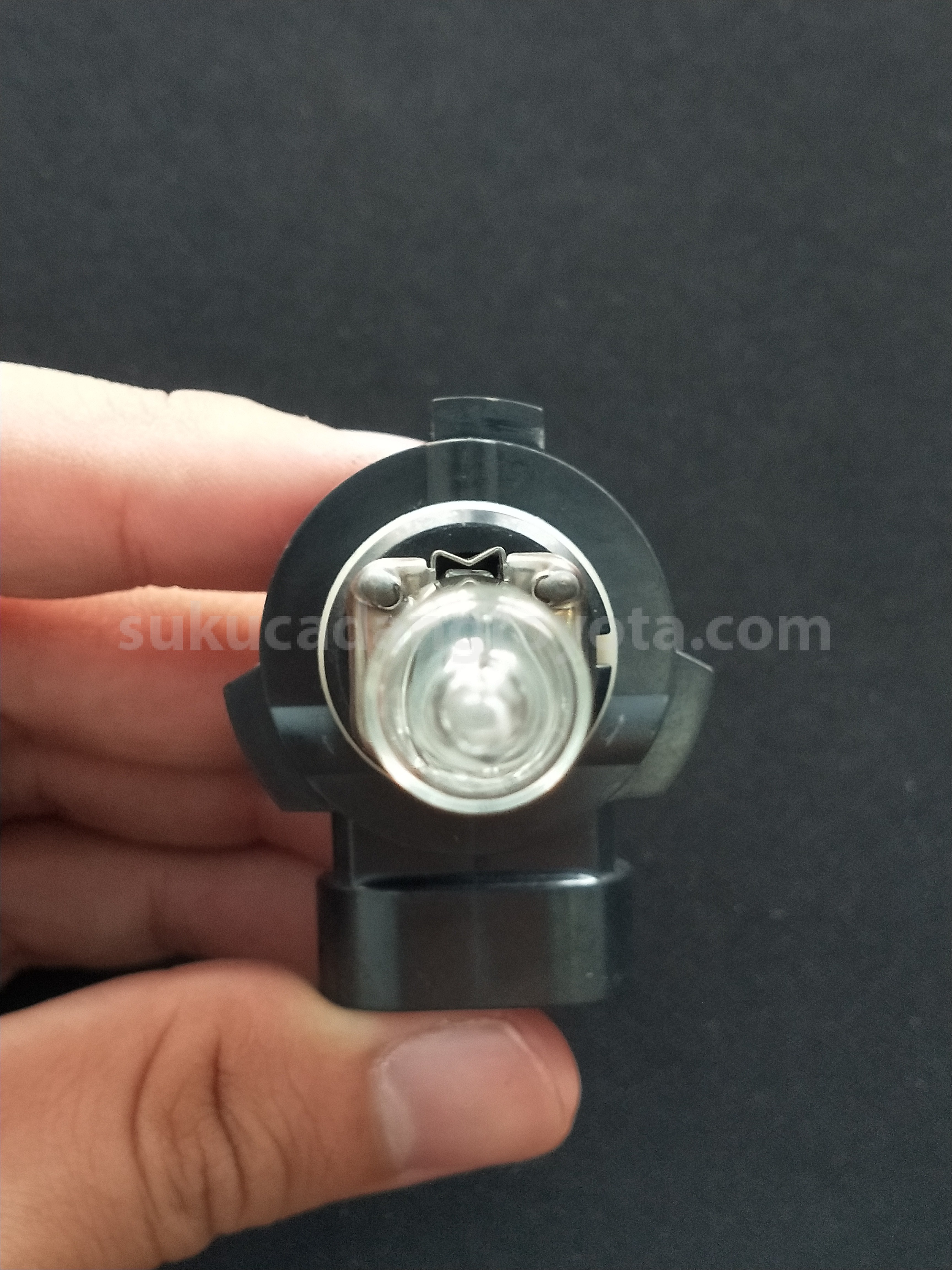 9004A81028 BULB - TOYOTA