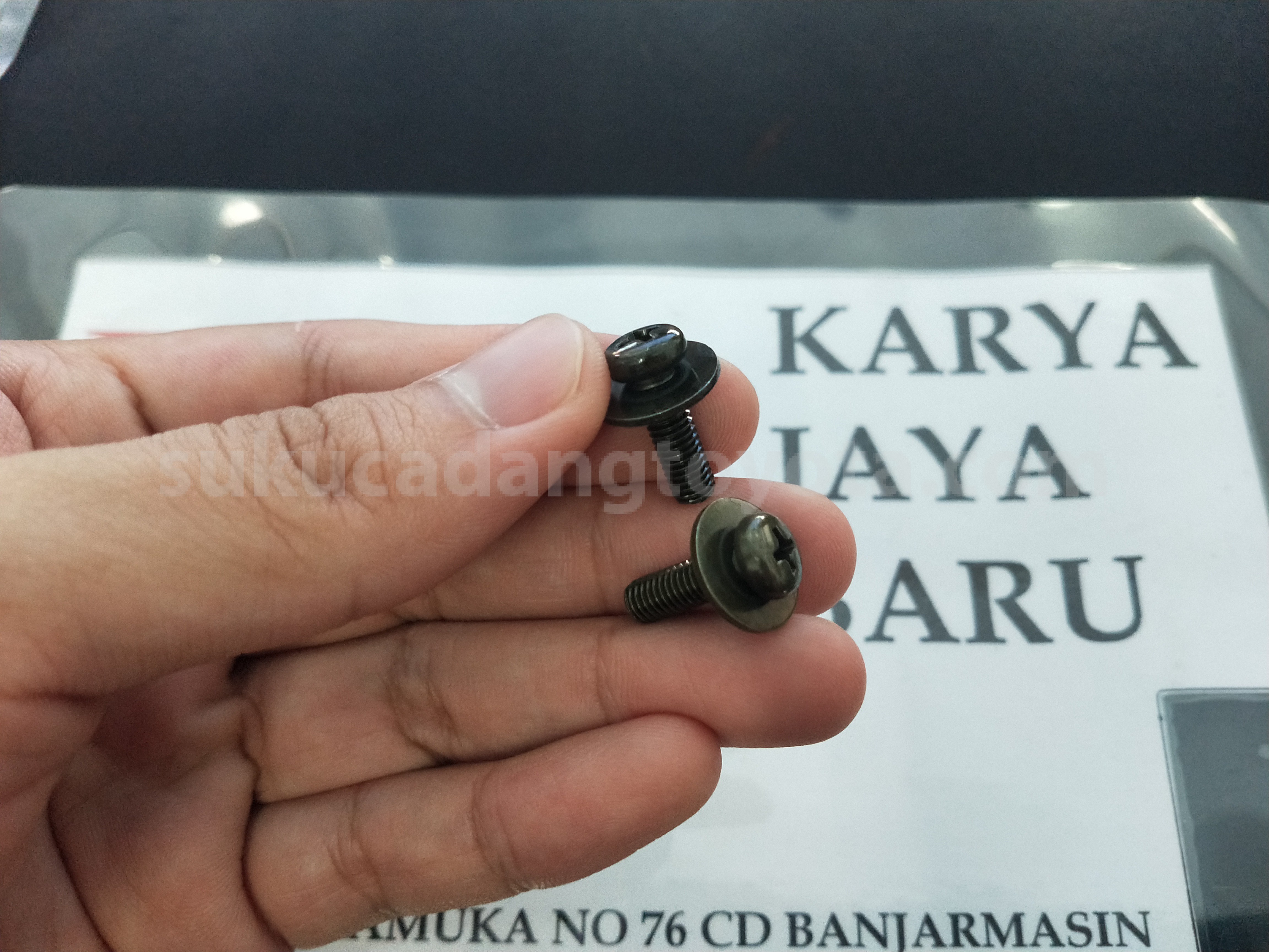 9015950108 SCREW - TOYOTA
