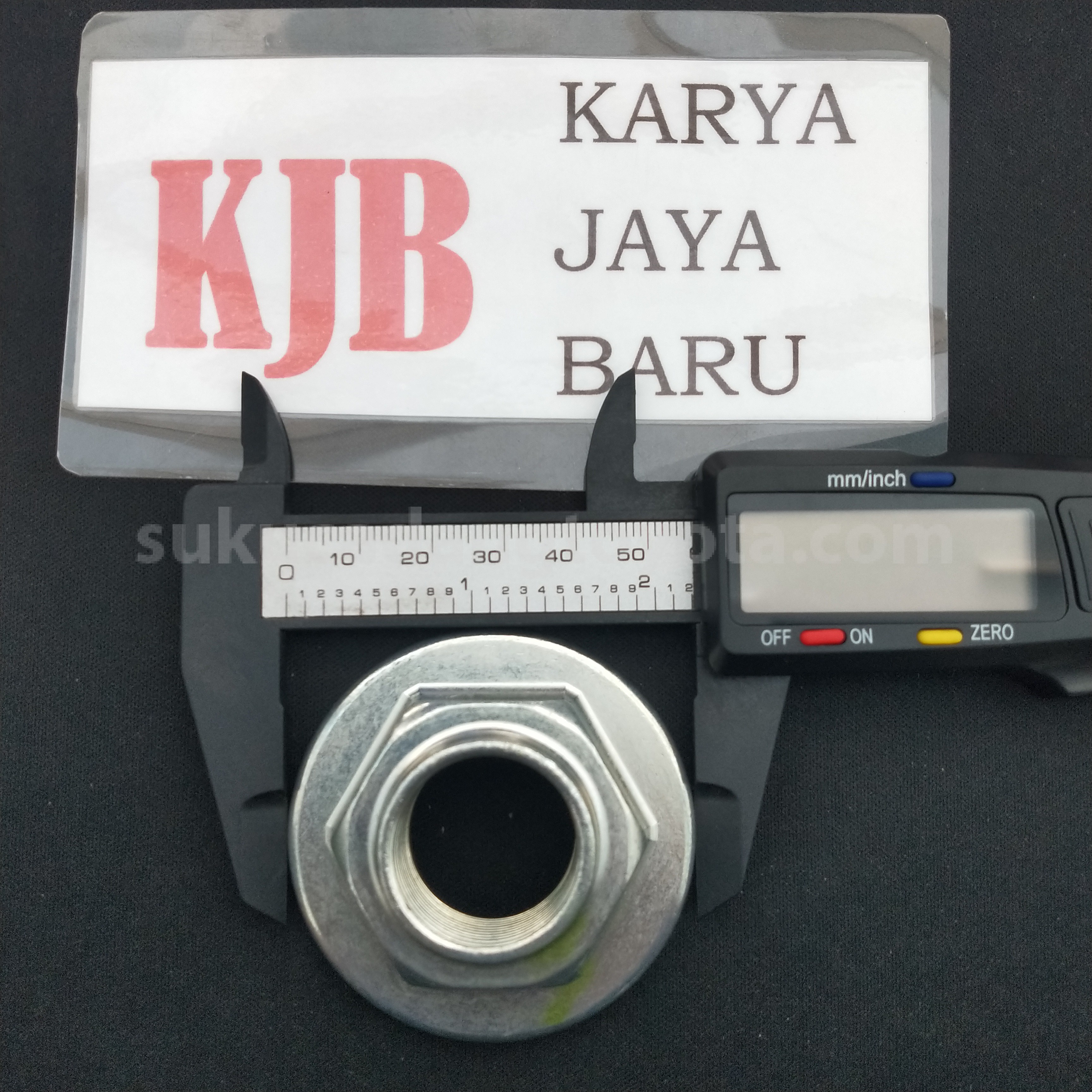 9017924010 NUT - TOYOTA