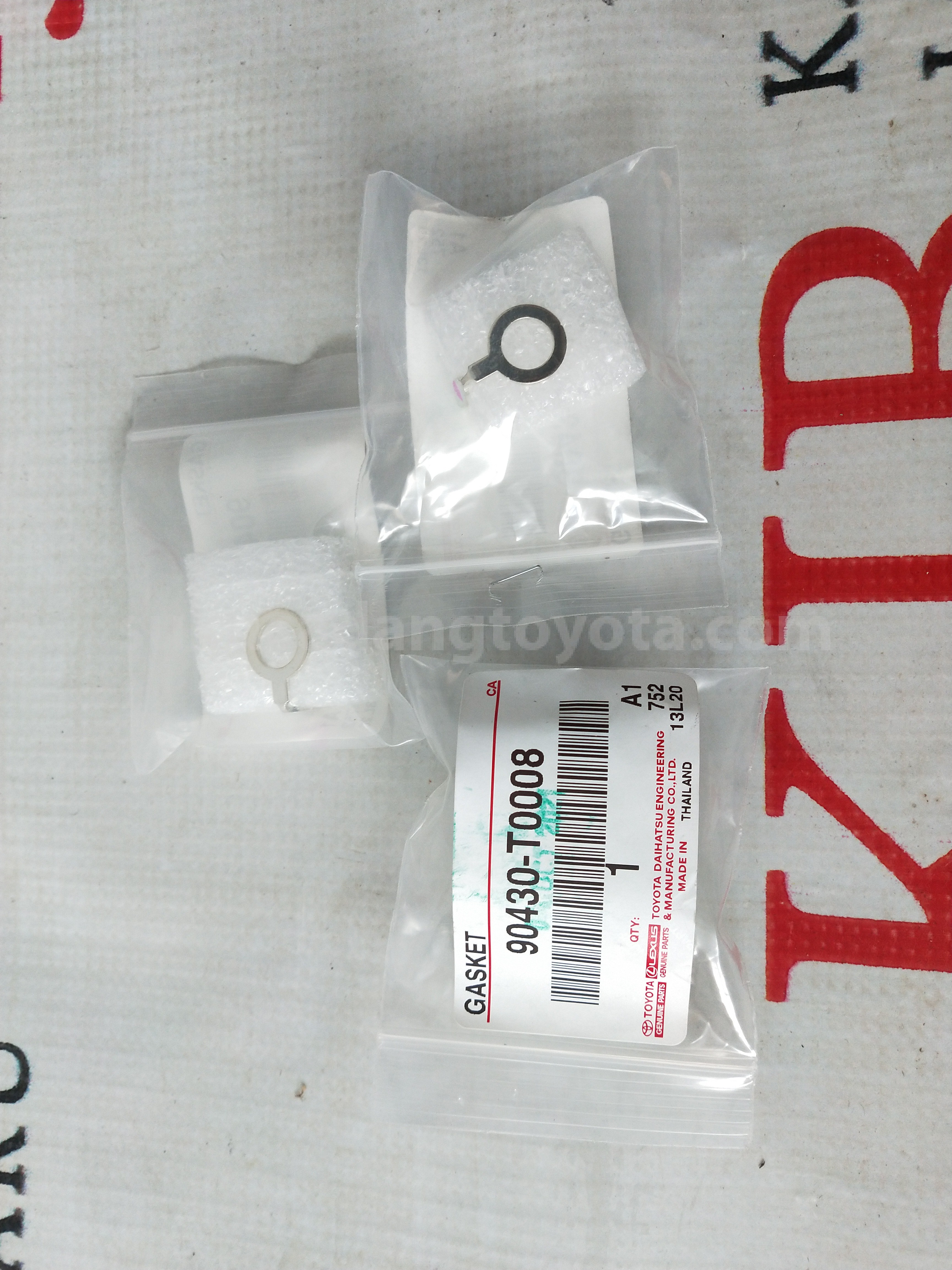 90430T0008 GASKET - TOYOTA