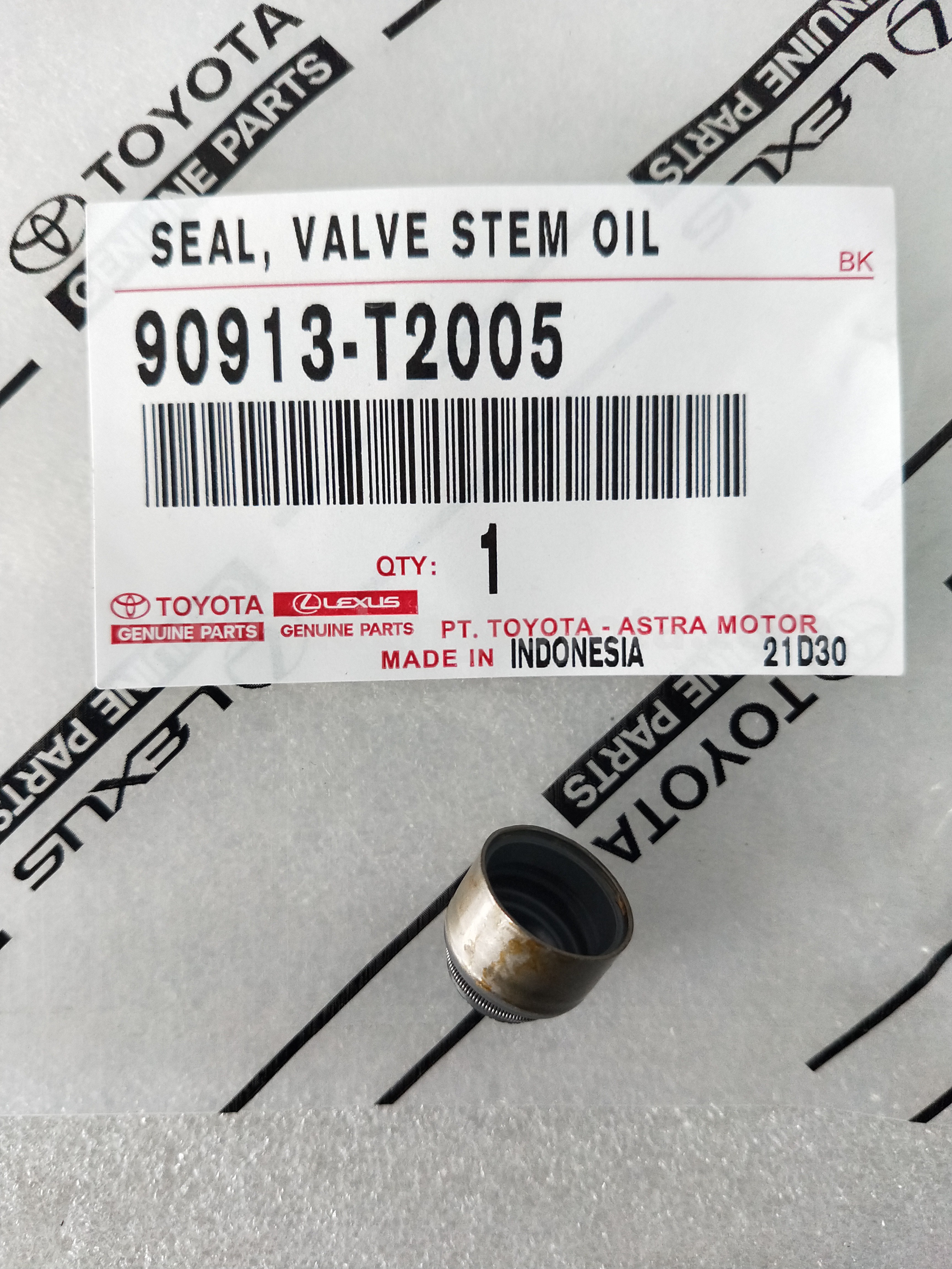90913T2005 SEAL, VALVE STEM OIL - TOYOTA