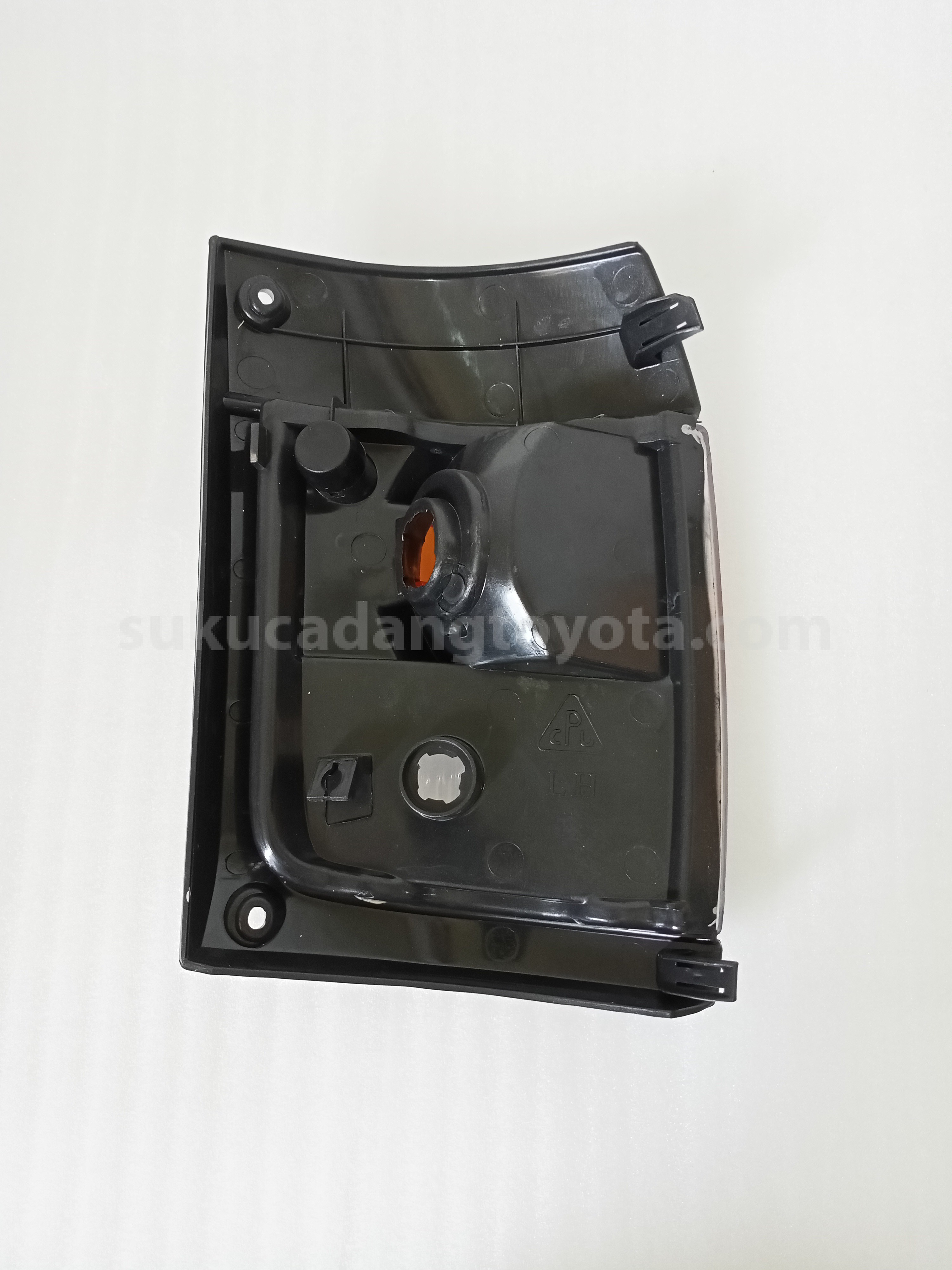 KBL1014001 LENS S/R TURN SIGN L - TOYOTA