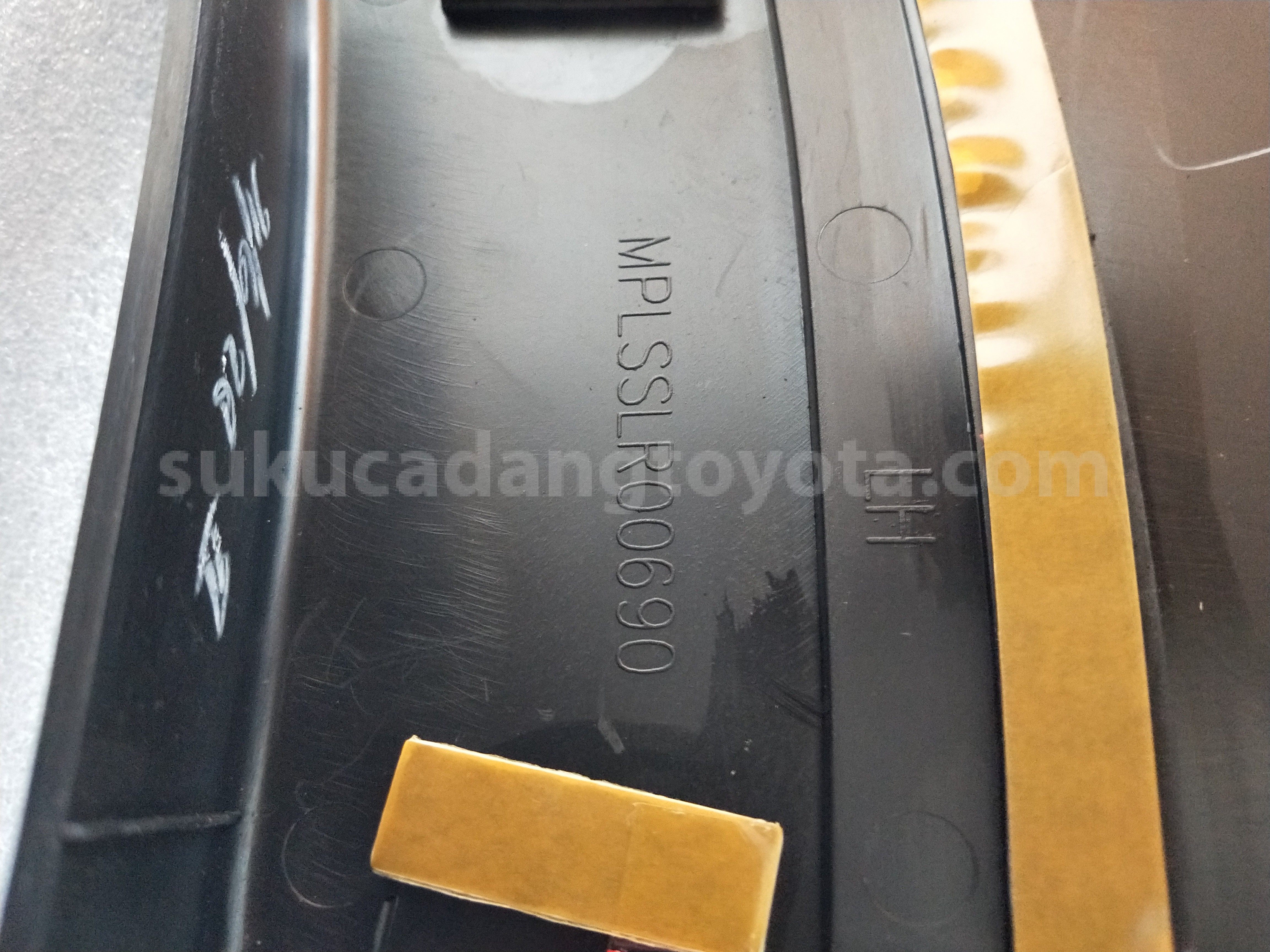 P5154BZA08 TRD FOG LAMP CVR,LH - TOYOTA
