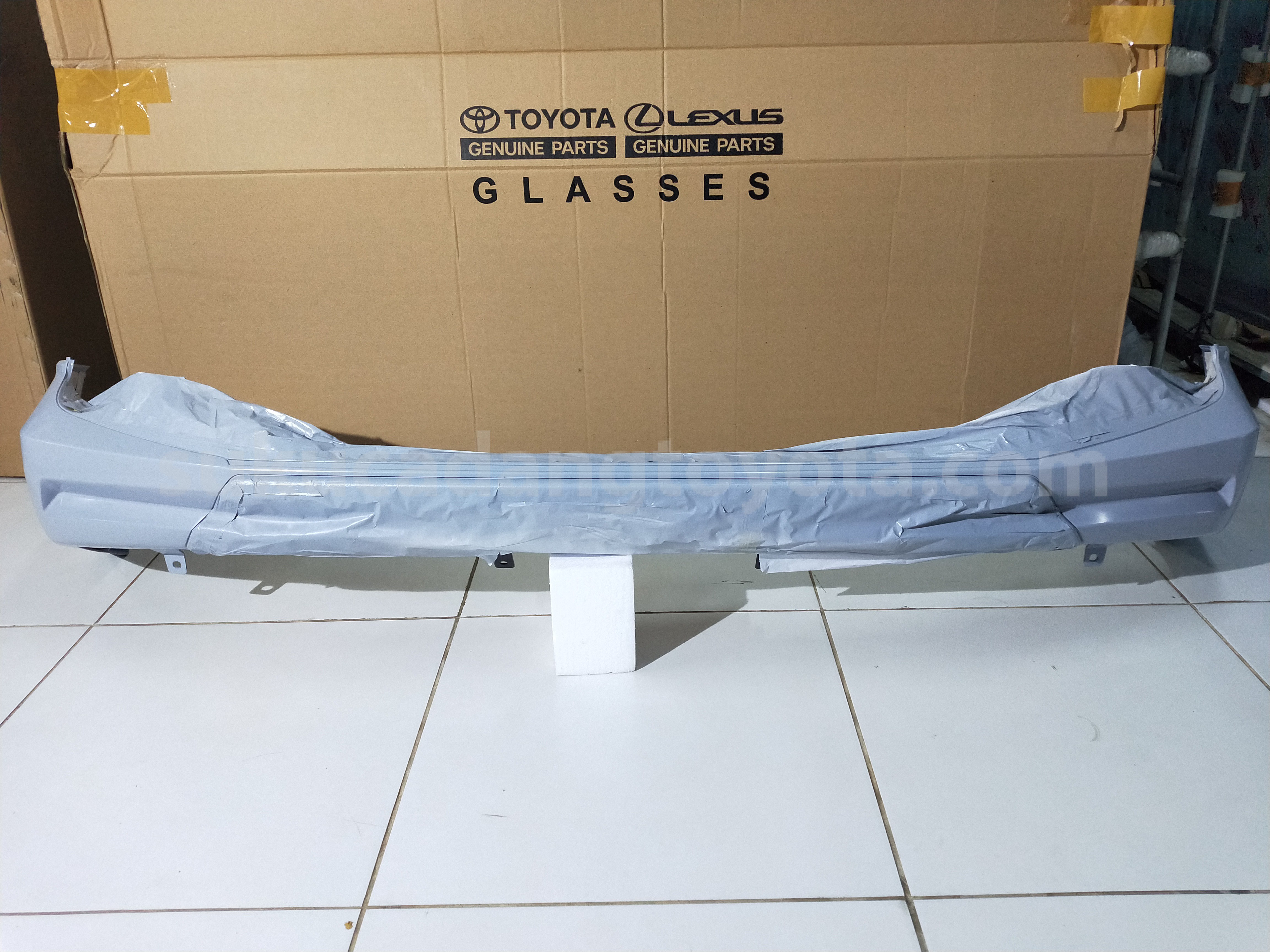 P5154BZA0D00 SPOILER SA, FR,DOM (PRIMER) - TOYOTA