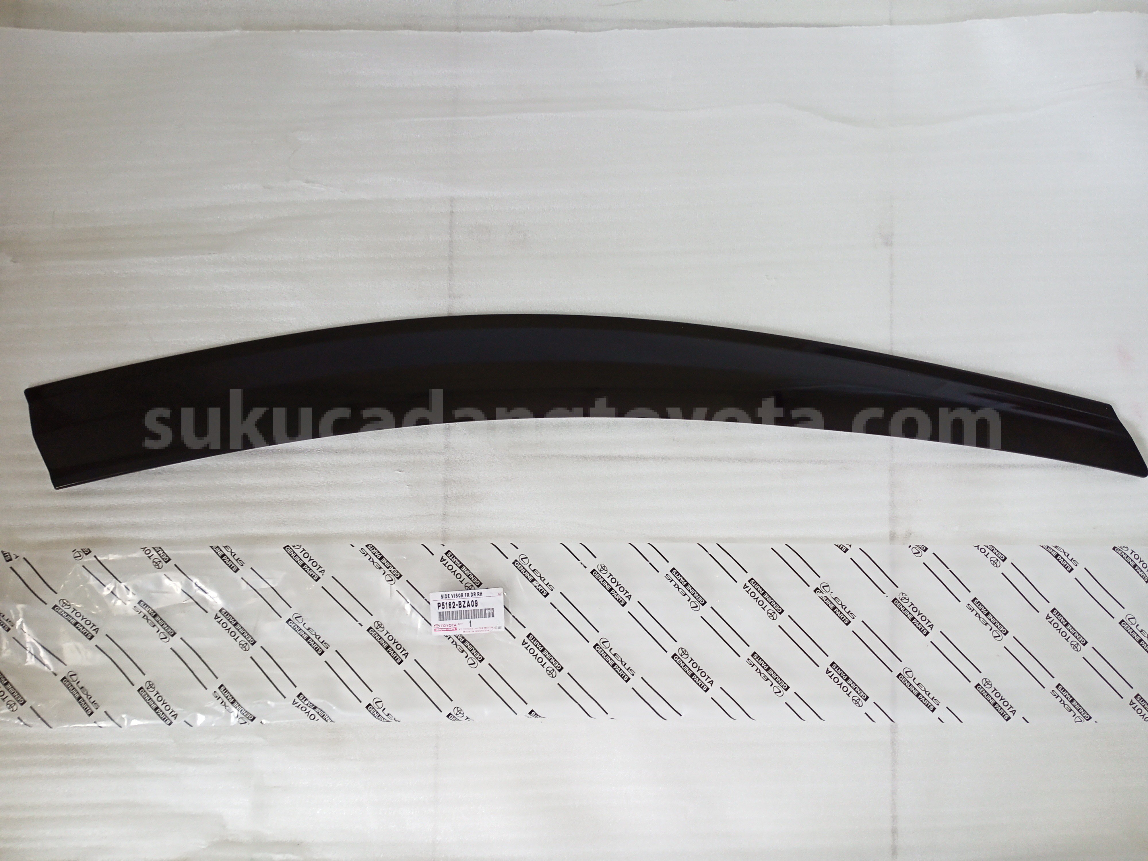 P5162BZA09 SIDE VISOR FR DR RH - TOYOTA