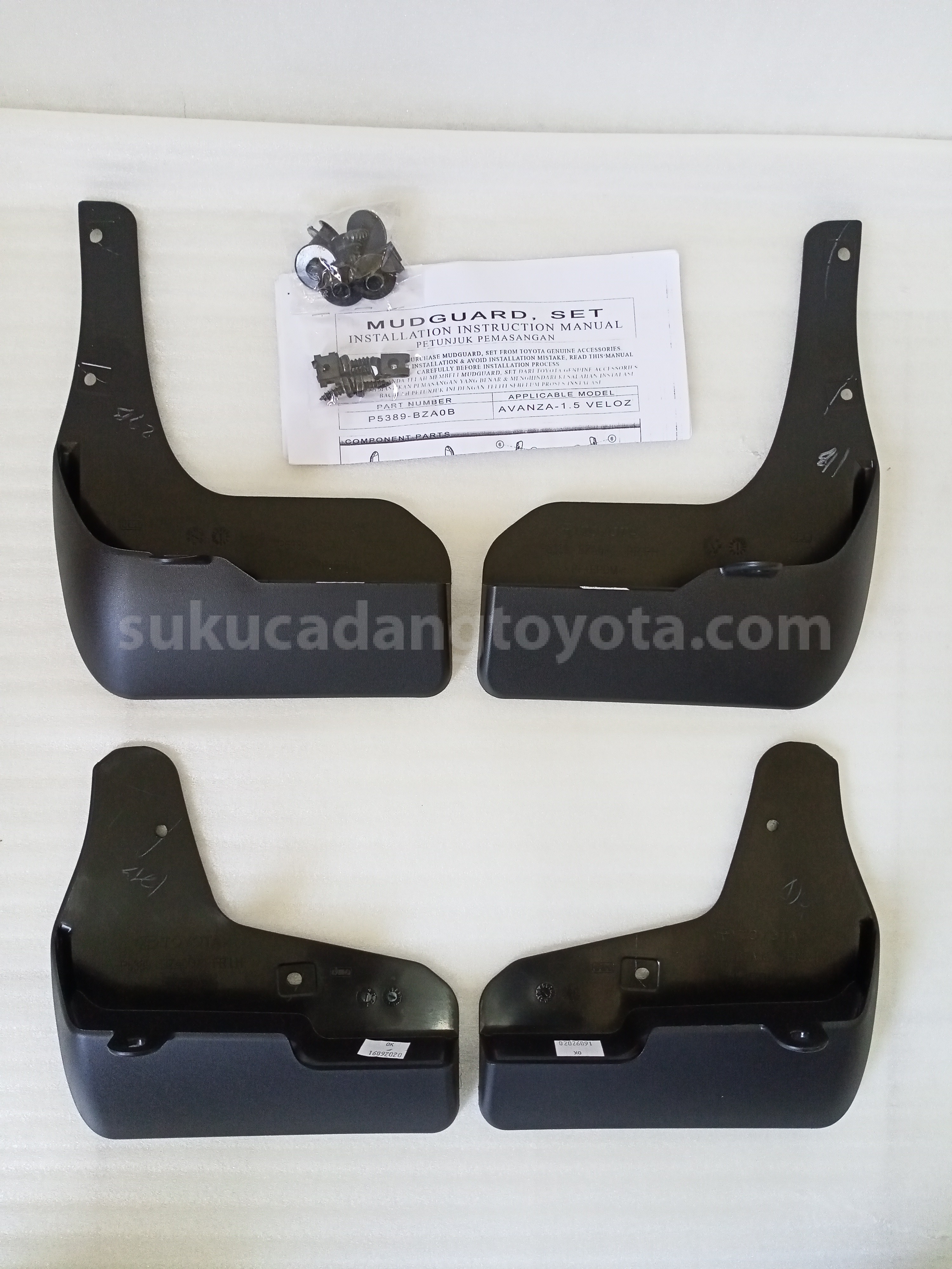 P5389BZA0B MUDGUARD, SET (1.5 VLZ) - TOYOTA