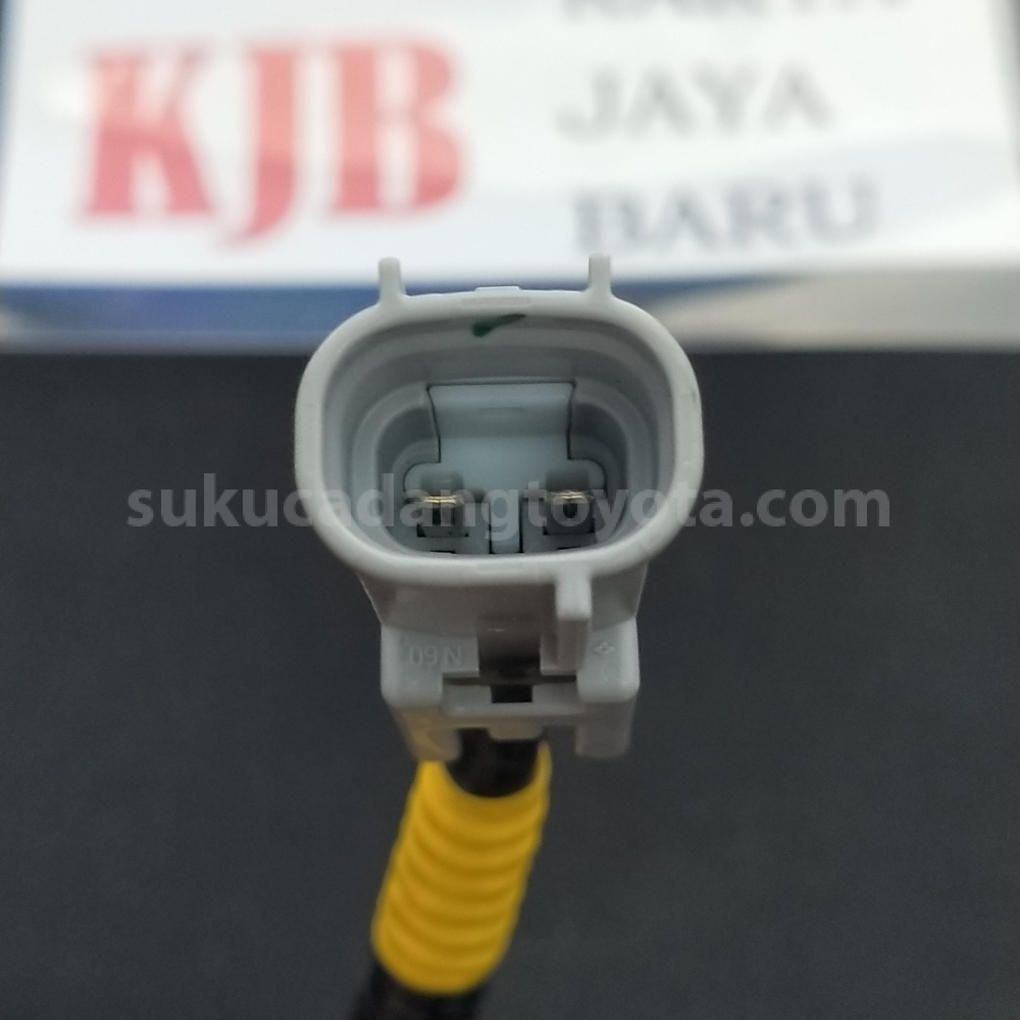 P55040KA1N43 RR SNSR HEAD BLACK V - TOYOTA