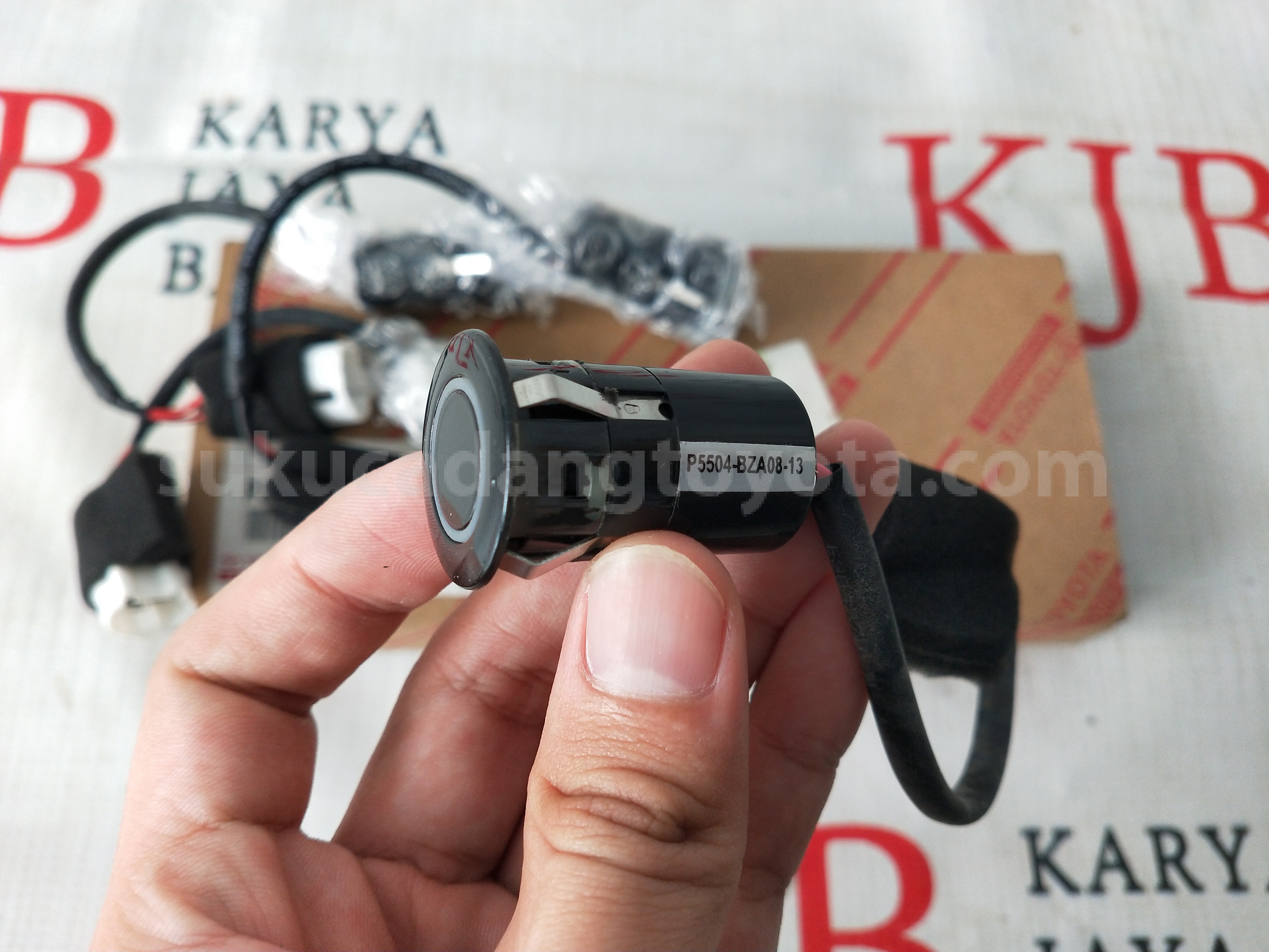 P5504BZA0813 SENSOR ASSY - TOYOTA