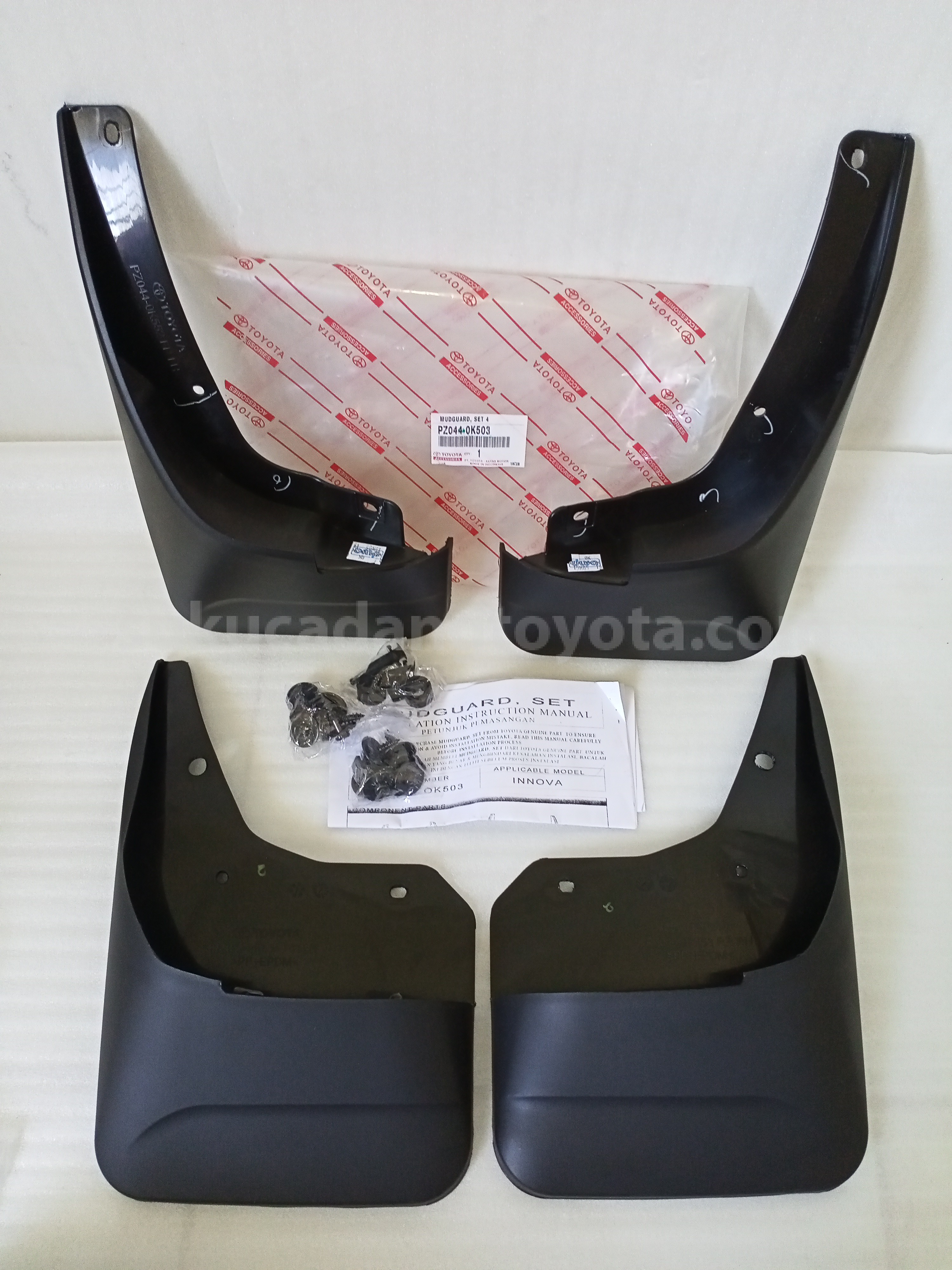 PZ0440K503 MUDGUARD, SET 4 - TOYOTA