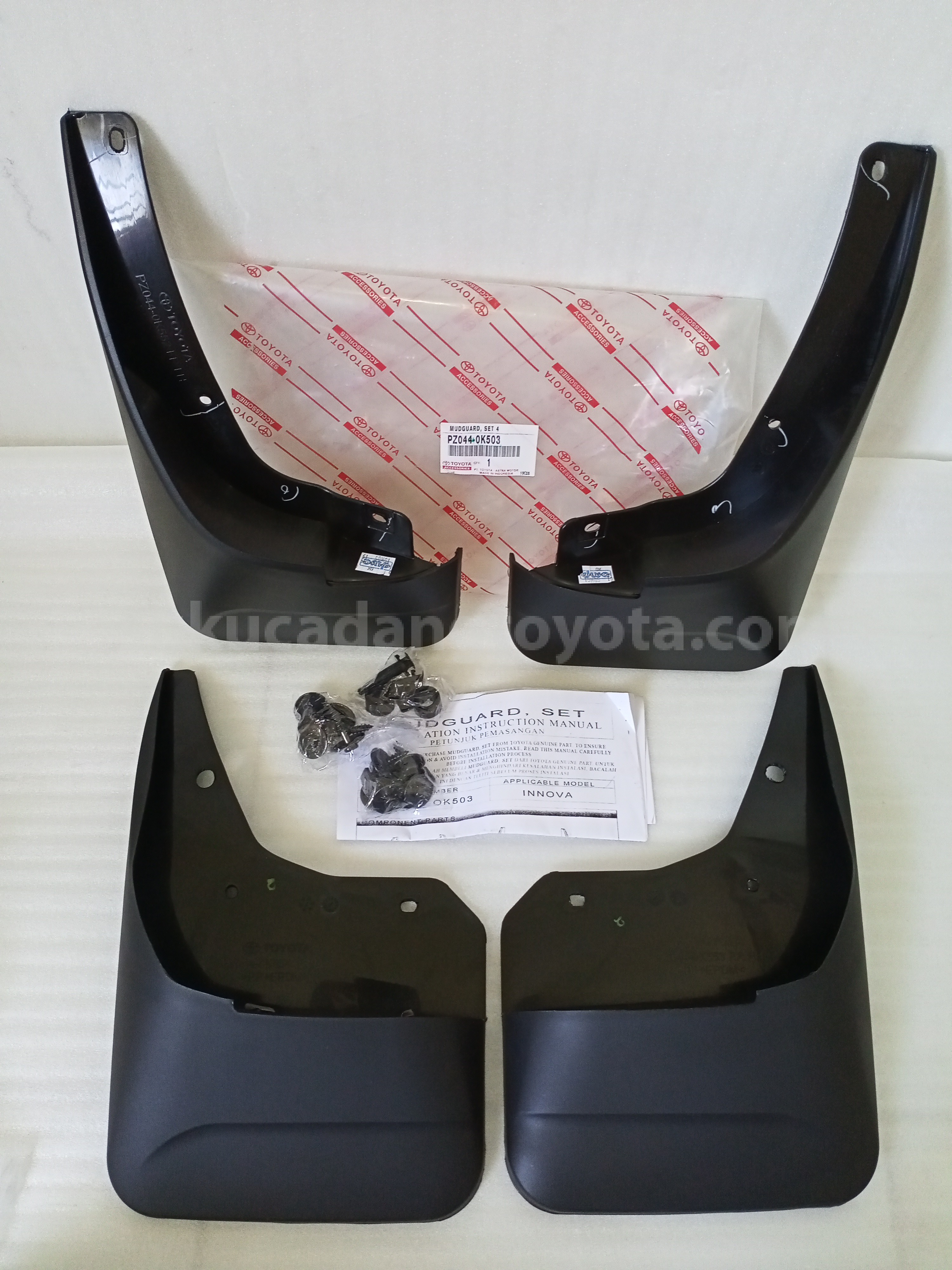 PZ0440K503 MUDGUARD, SET 4 - TOYOTA