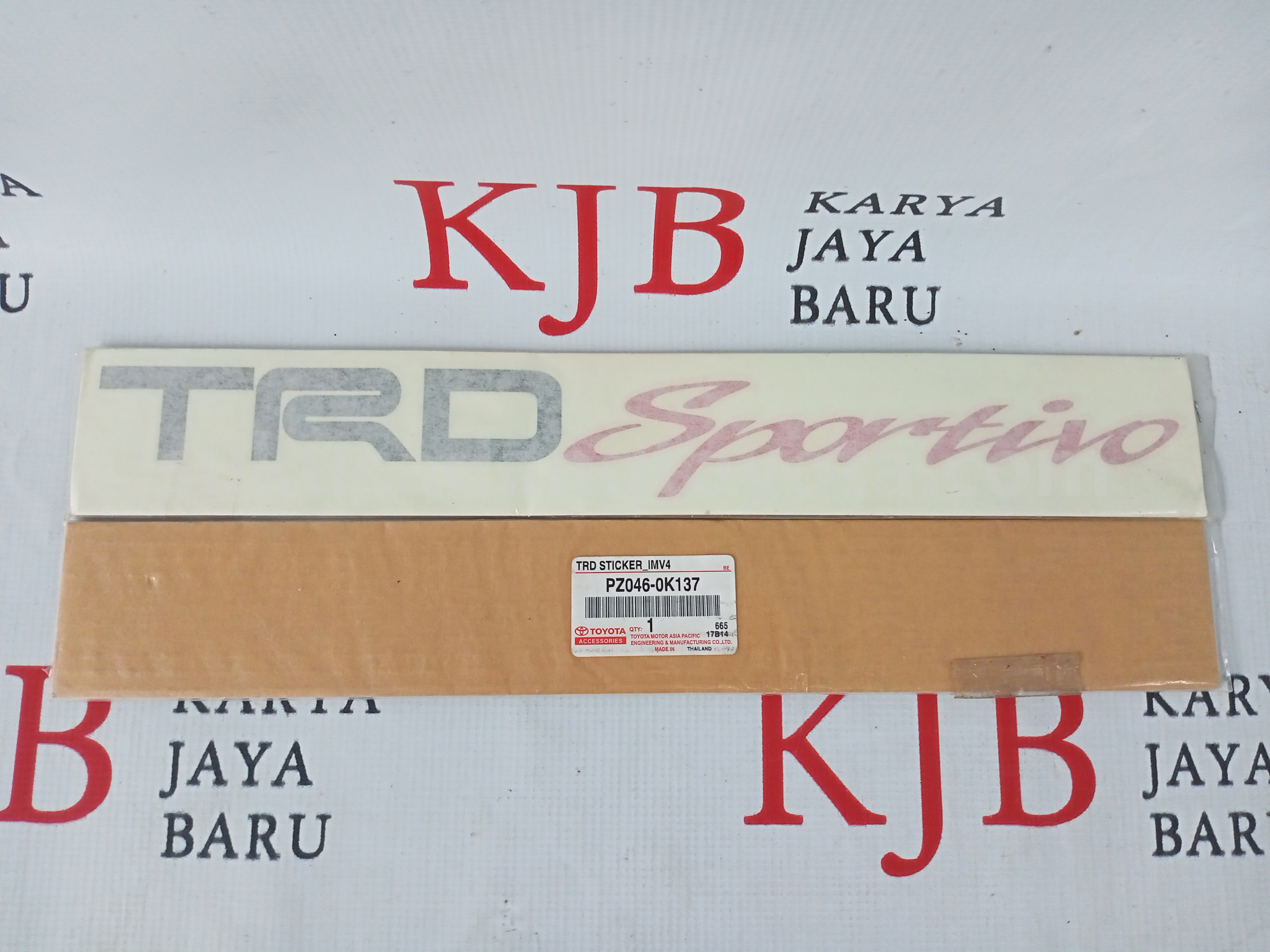 PZ0460K137 TRD STICKER - TOYOTA