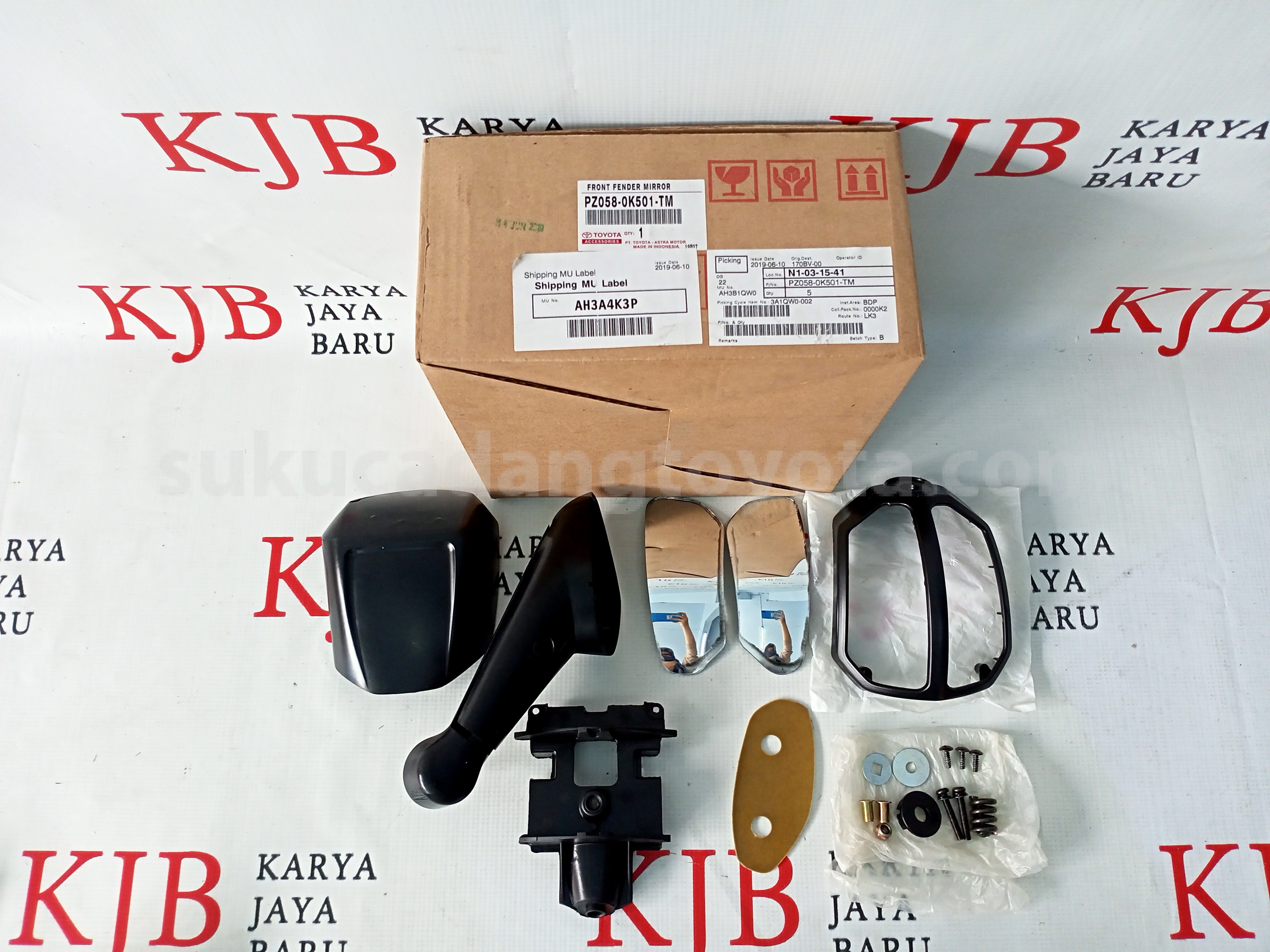 PZ0580K501TM FRONT FENDER MIRROR - TOYOTA