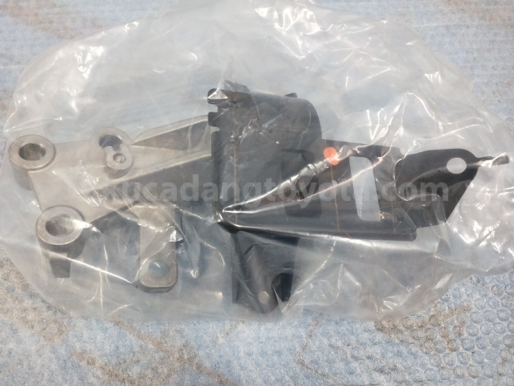 12306BZ190 INSULATOR S/A E/G LH - TOYOTA