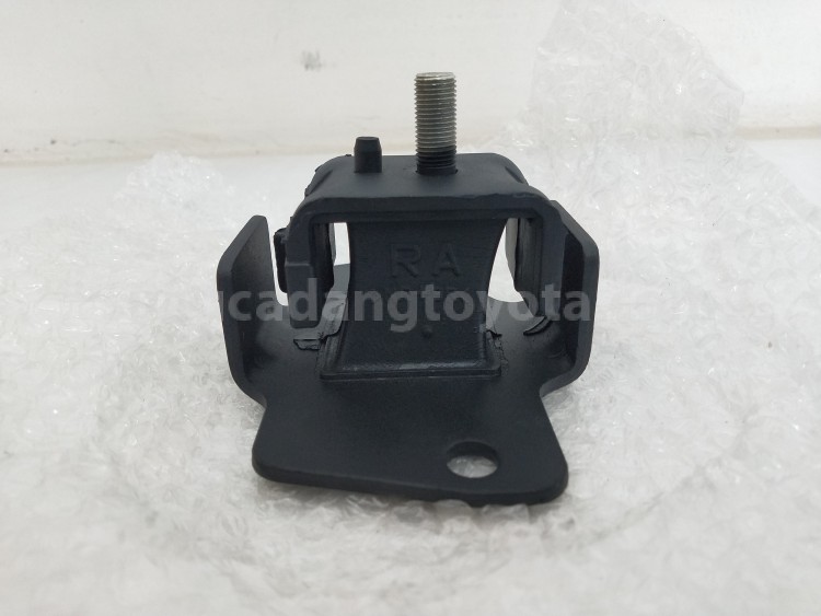 12361BZ132 INSULATOR E/G MTG RH - TOYOTA