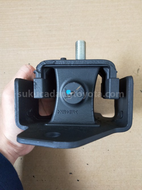 12362BZ141 INSULATOR E/G MTG LH - TOYOTA