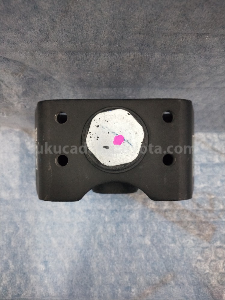 123710C072 INSULATOR, ENGINE MO - TOYOTA