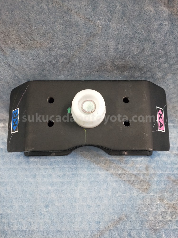 123710L081 INSULATOR, ENGINE MO - TOYOTA