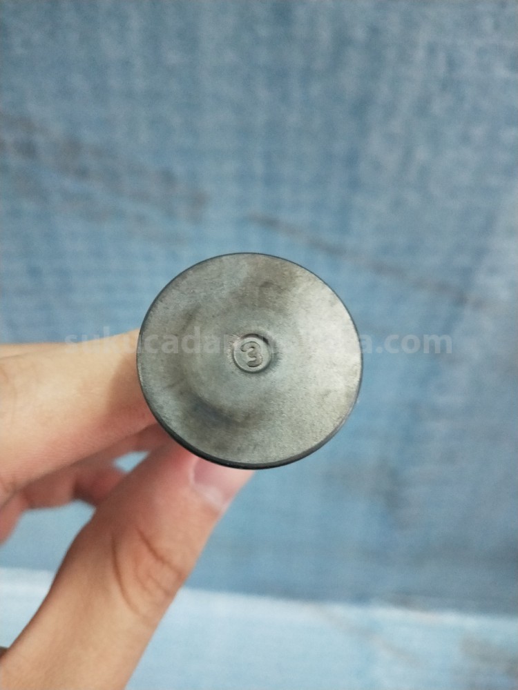 137150E010 VALVE, EXHAUST - TOYOTA