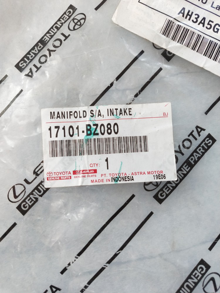 17101BZ080 MANIFOLD S/A, INTAKE - TOYOTA
