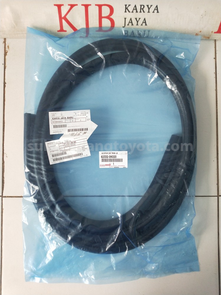 623320K020 W/STRIP DR TRIM LH - TOYOTA