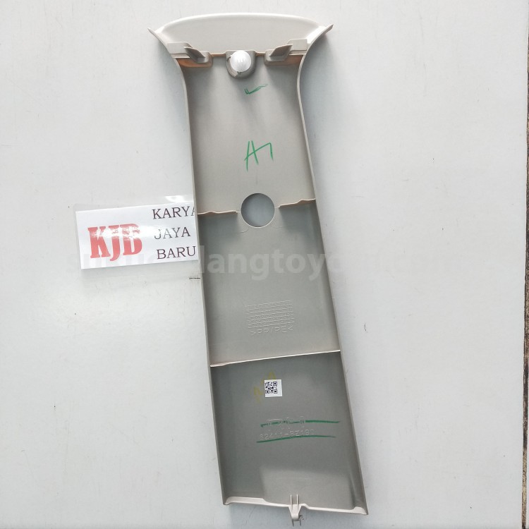 62411BZ190B0 GARNISH CTR PLR UP R - TOYOTA