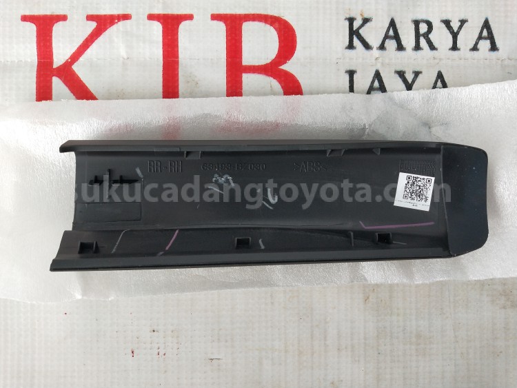 63403BZ010 COVER SA,RF RACK,RR RH - TOYOTA