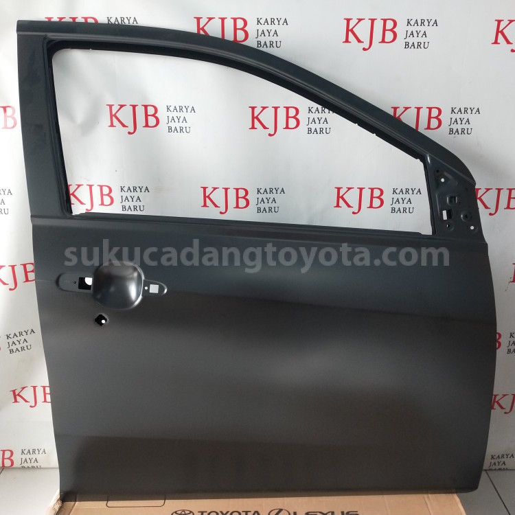 67001BZ560 PANEL S/A FR DOOR RH - TOYOTA