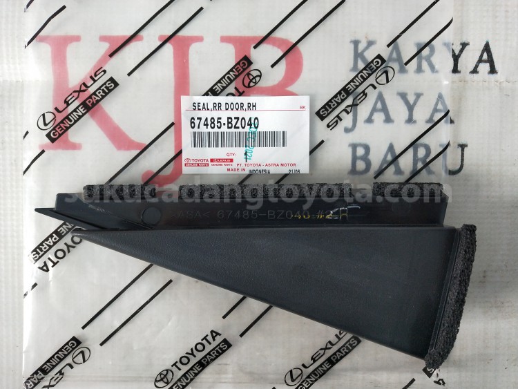 67485BZ040 SEAL,RR DOOR,RH - TOYOTA