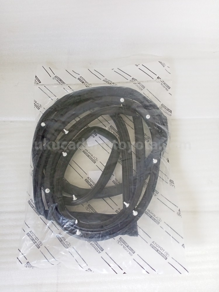 678620K090 WEATHERSTRIP FRDR LH - TOYOTA