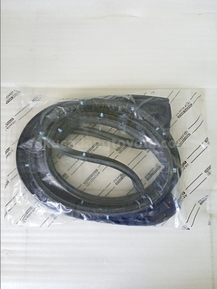 67871BZ180 WEATHERSTRIP RRDR RH - TOYOTA