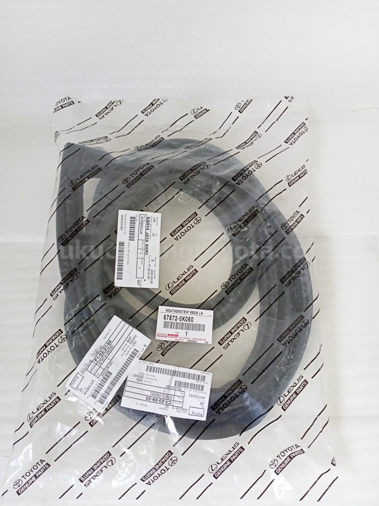 678720K060 WEATHERSTRIP RRDR LH - TOYOTA