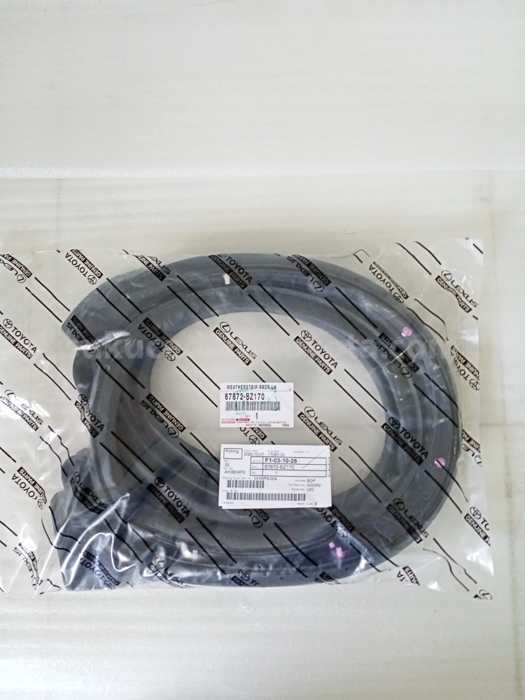 67872BZ170 WEATHERSTRIP RRDR LH - TOYOTA