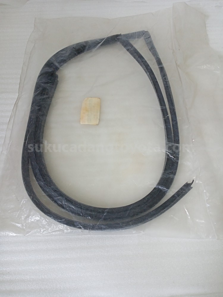 755330D070 MOULDING, WINDSHIELD - TOYOTA