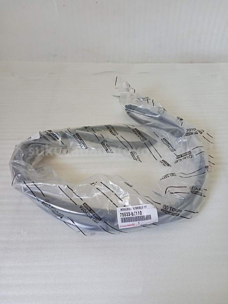 75533BZ110 MOULDING W/SHIELD OT - TOYOTA