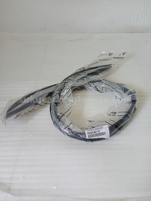 75533BZ170 MOULDING WSHIELD OUT - TOYOTA