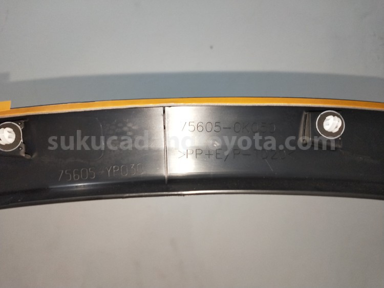 756050K050 MOULDING S/A, QTR RH - TOYOTA
